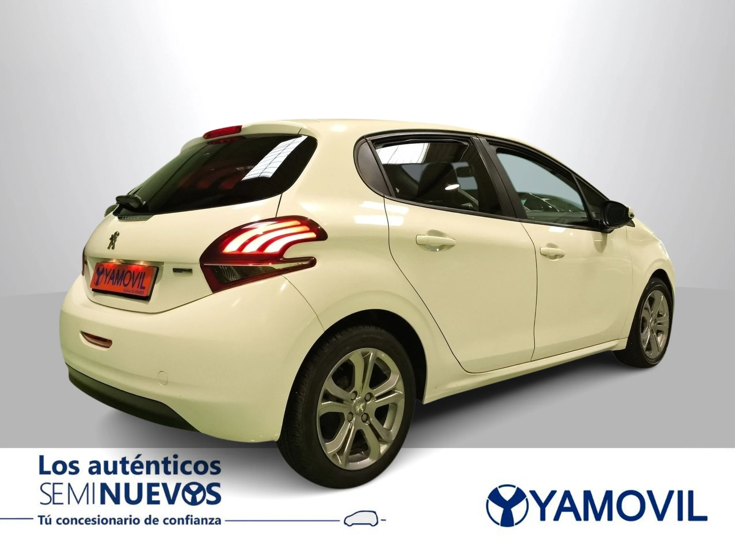 Peugeot 208 1.2 PureTech Active 61 kW (82 CV) - Foto 8