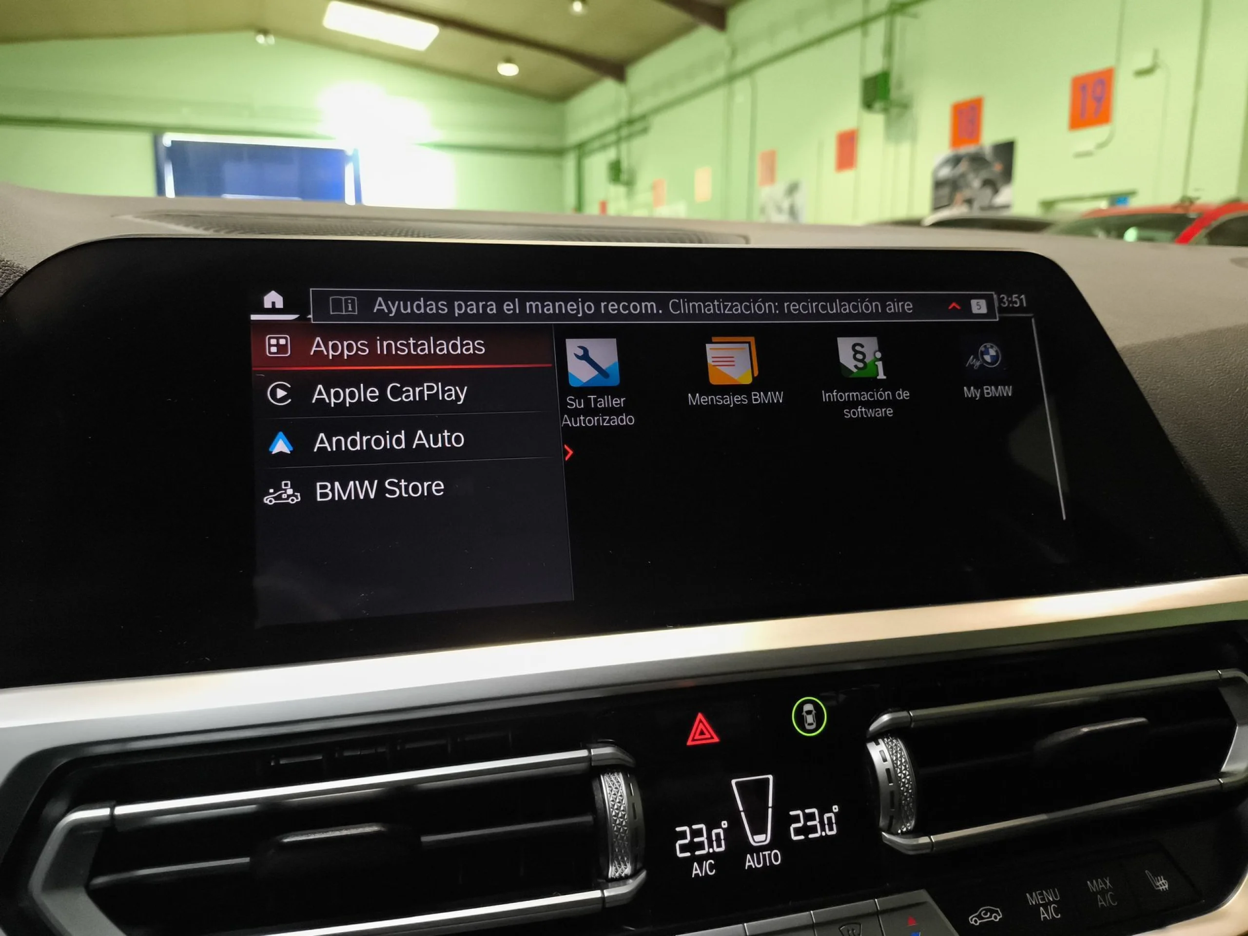 BMW Serie 3 320d Touring 140 kW (190 CV) - Foto 17