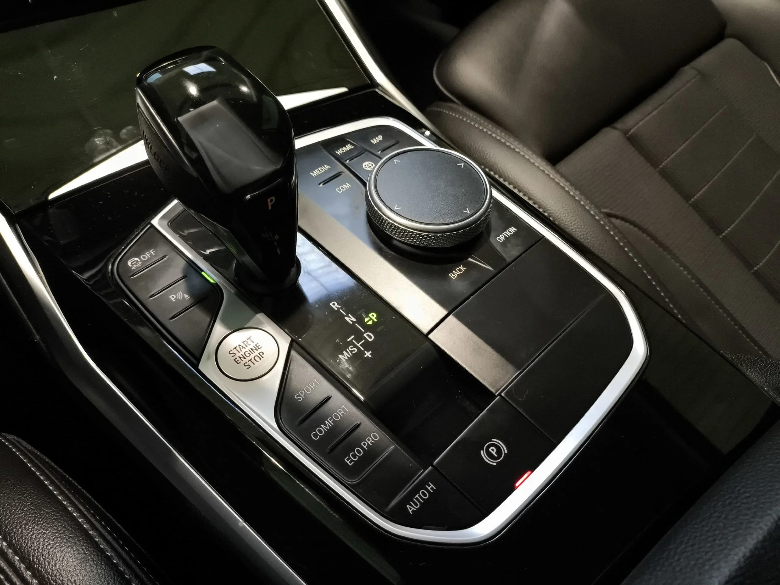 BMW Serie 3 320d Touring 140 kW (190 CV) - Foto 21