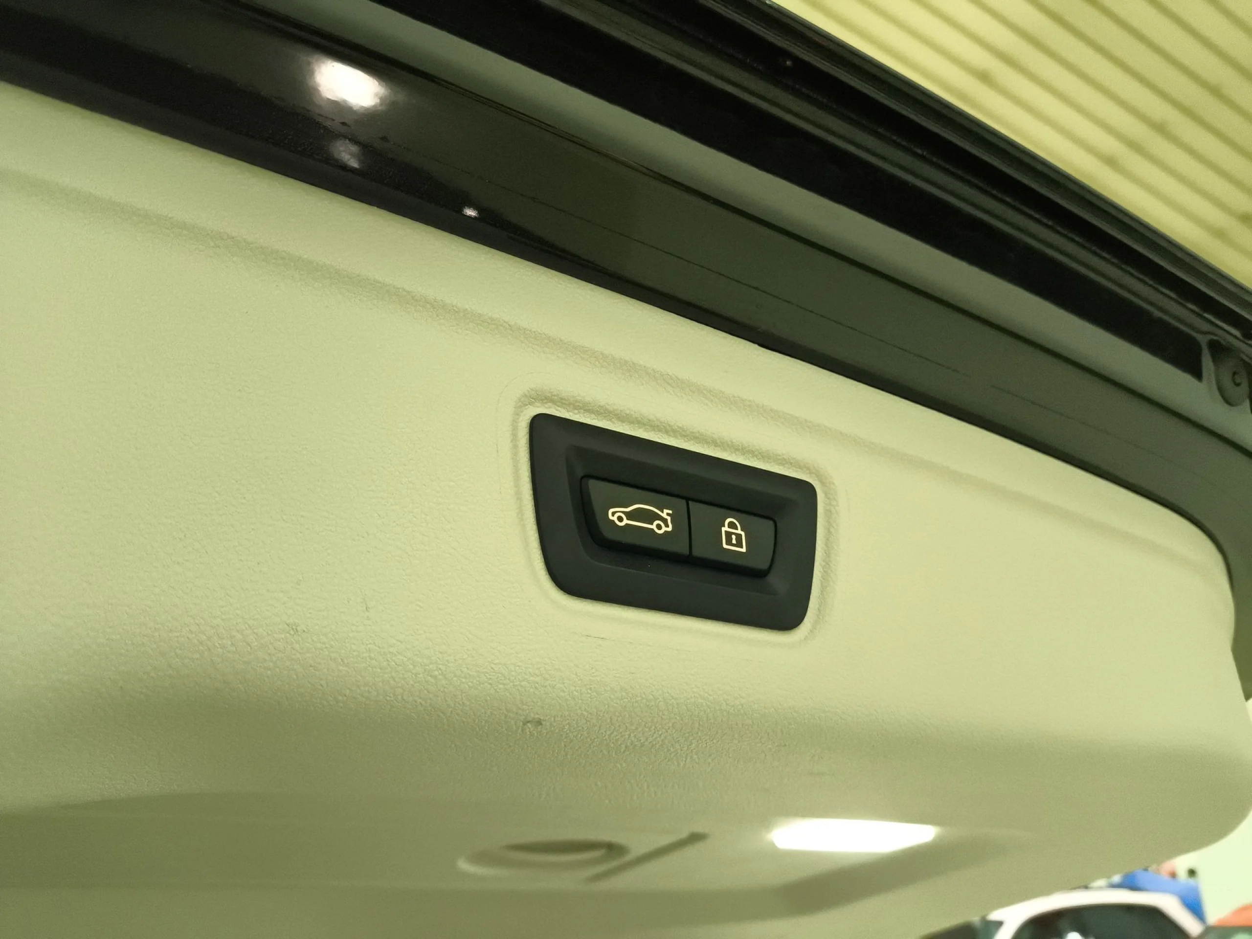 BMW Serie 3 320d Touring 140 kW (190 CV) - Foto 28