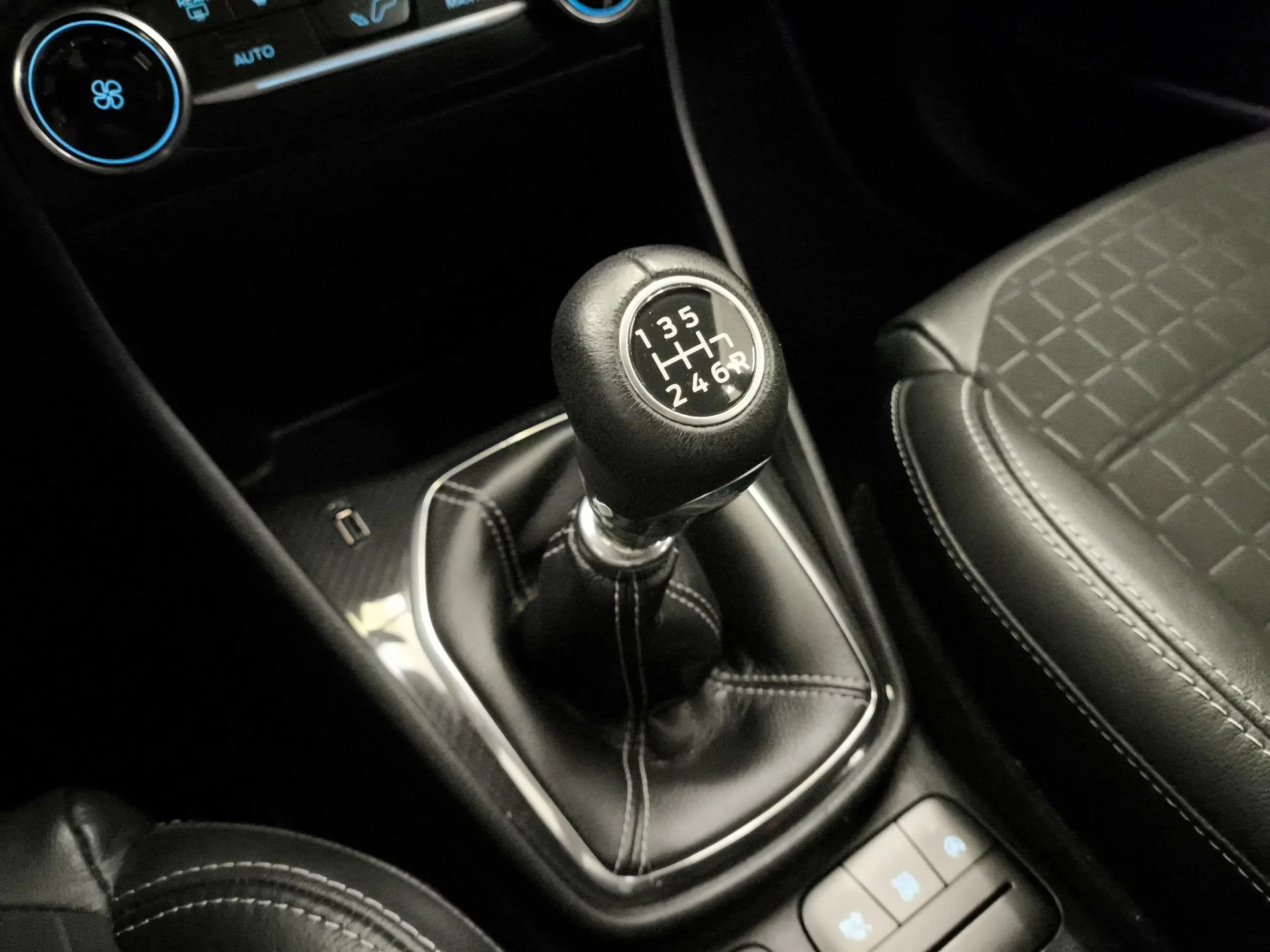 Ford Fiesta 1.0 EcoBoost SANDS Active 74 kW (100 CV) - Foto 16