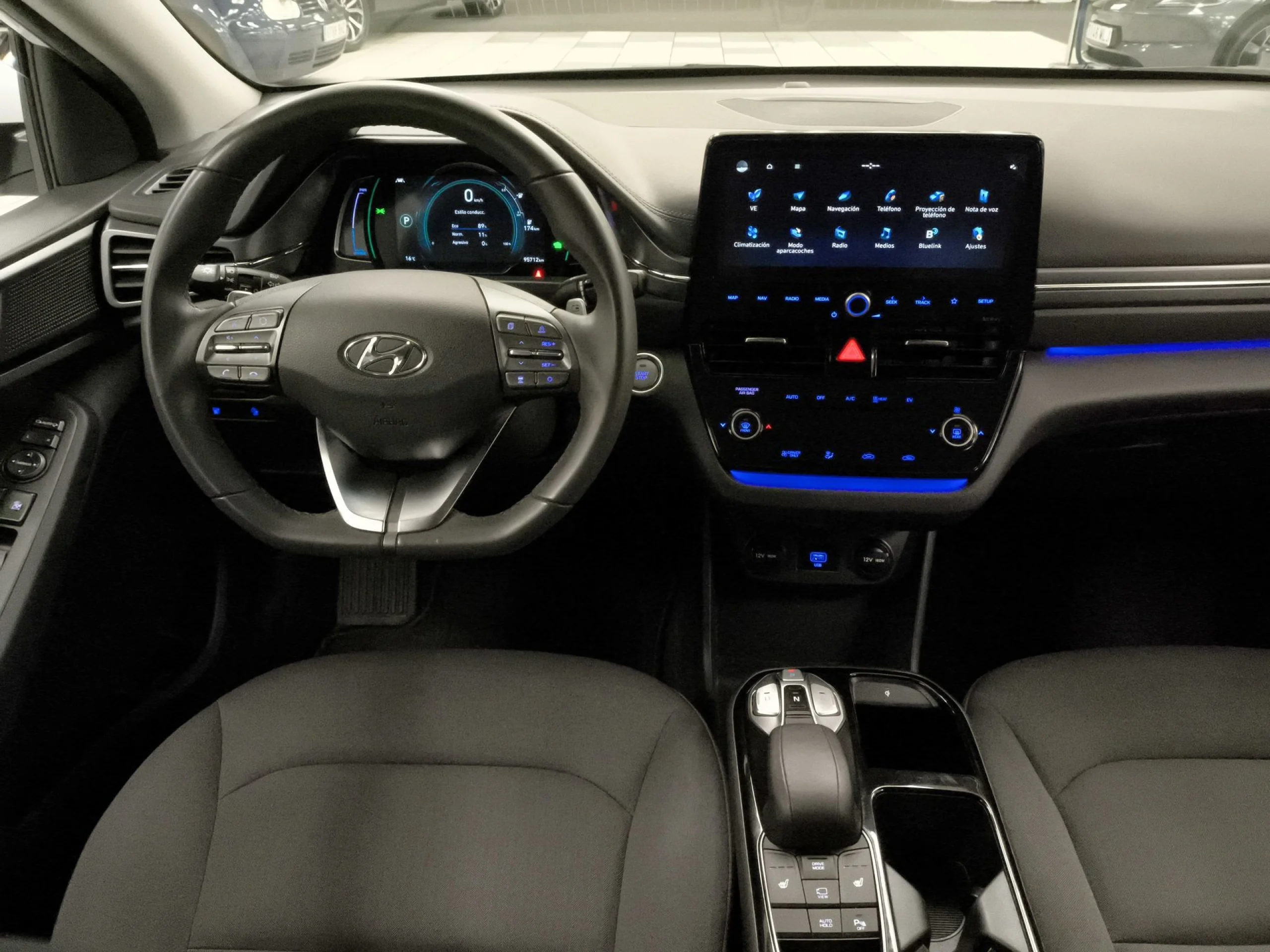 Hyundai IONIQ EV Tecno 88 kW (120 CV) - Foto 18