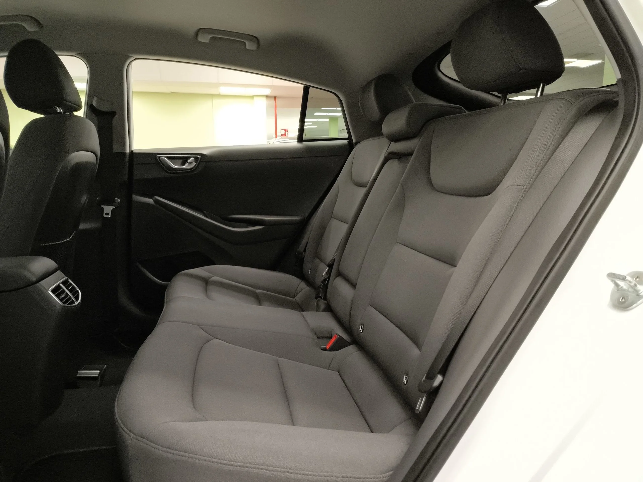 Hyundai IONIQ EV Tecno 88 kW (120 CV) - Foto 19