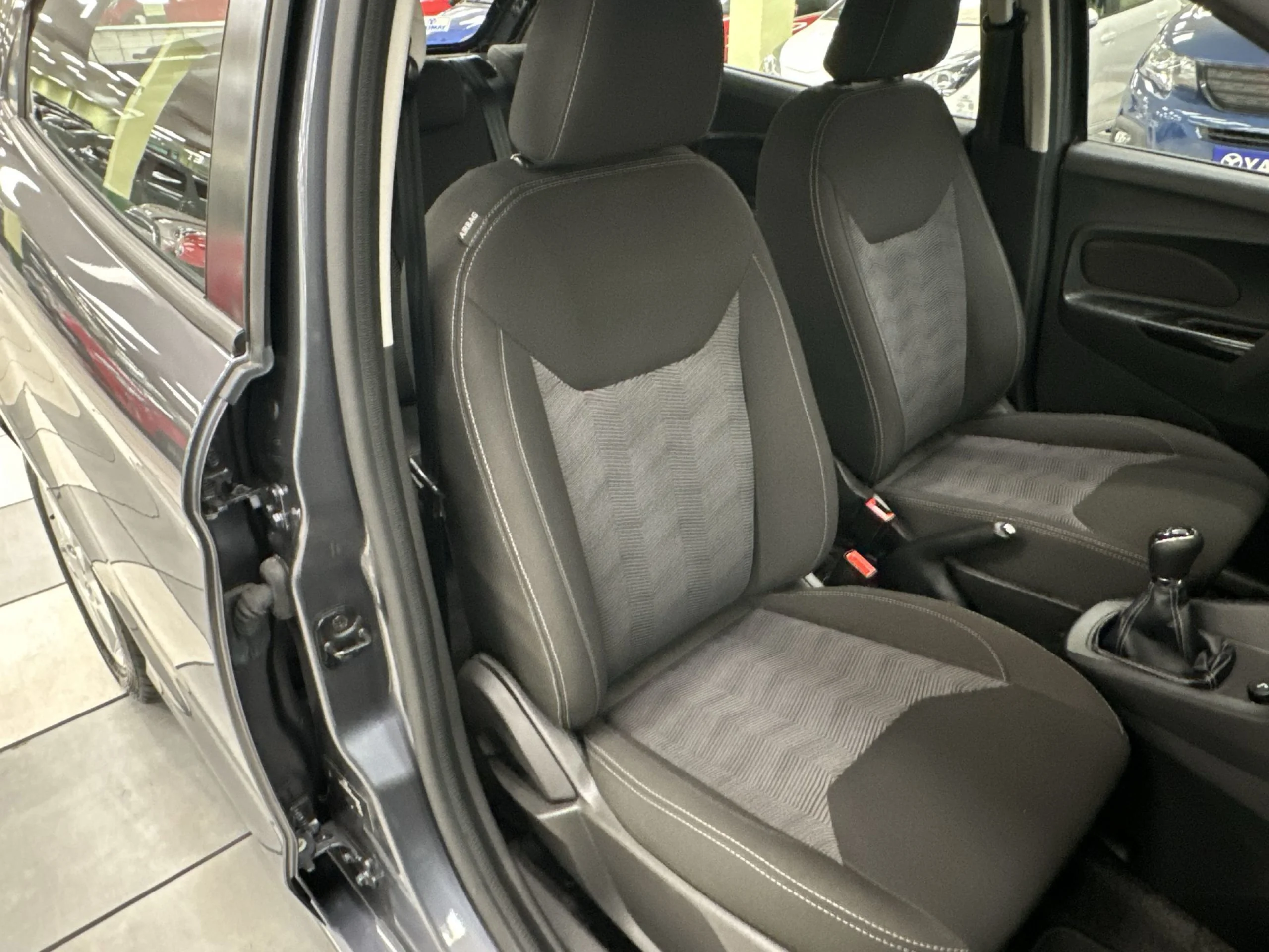 Ford Ka+ 1.2 Ti-VCT Ultimate 63 kW (85 CV) - Foto 19