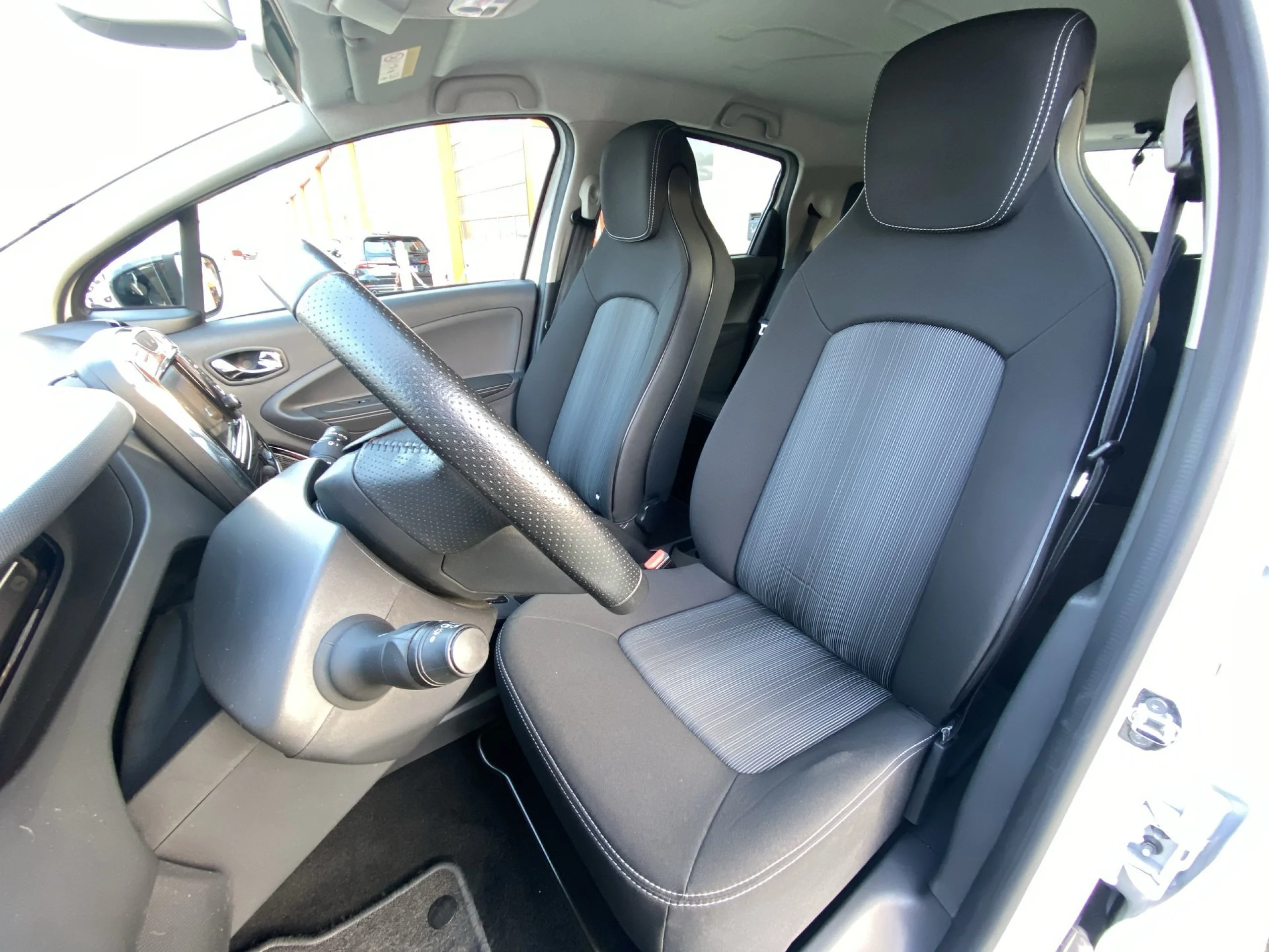 Renault Zoe Limited 40 R110 79 kW (108 CV) - Foto 8