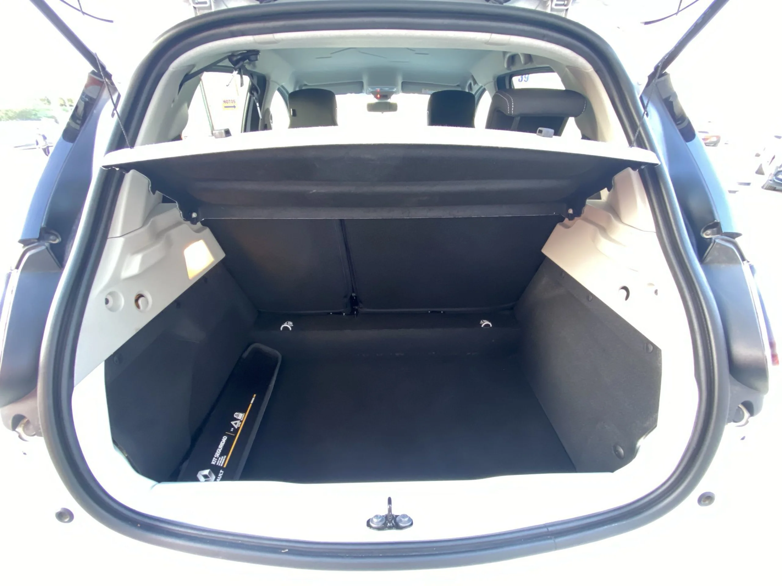 Renault Zoe Limited 40 R110 79 kW (108 CV) - Foto 18