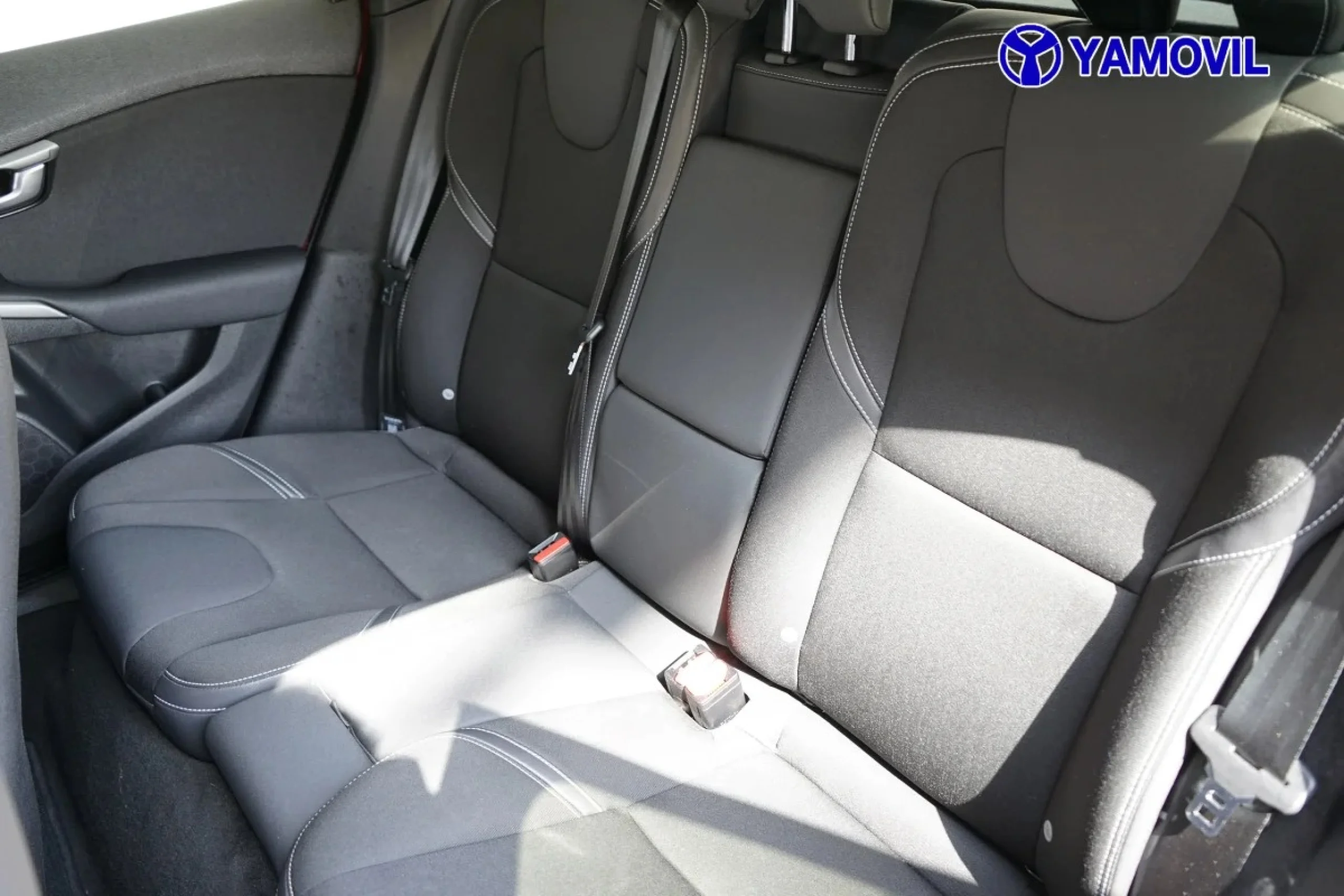 Volvo V40 D2 Momentum 88 kW (120 CV) - Foto 14