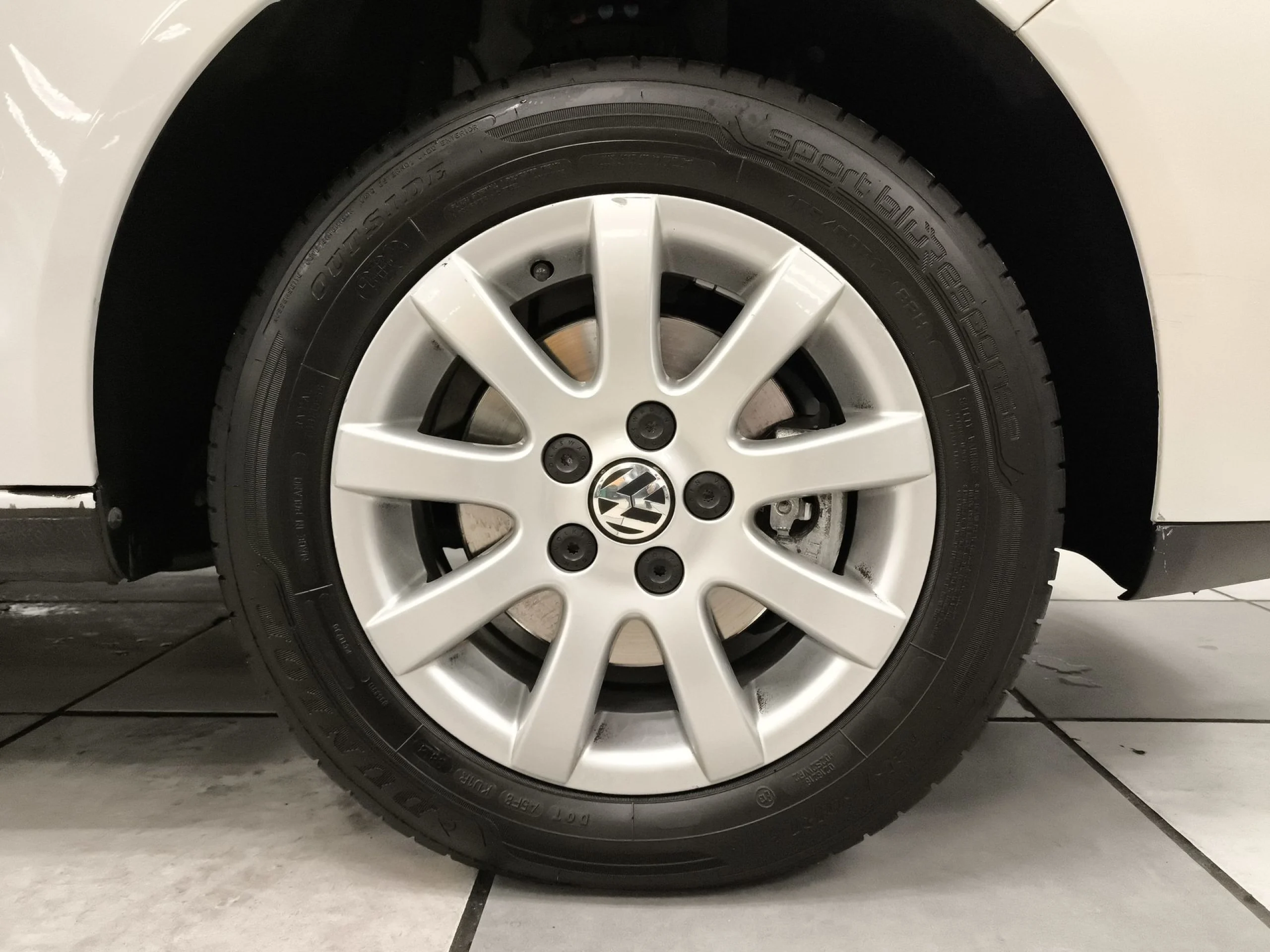 Volkswagen Polo United 1.4 59 kW (80 CV) Auto - Foto 7