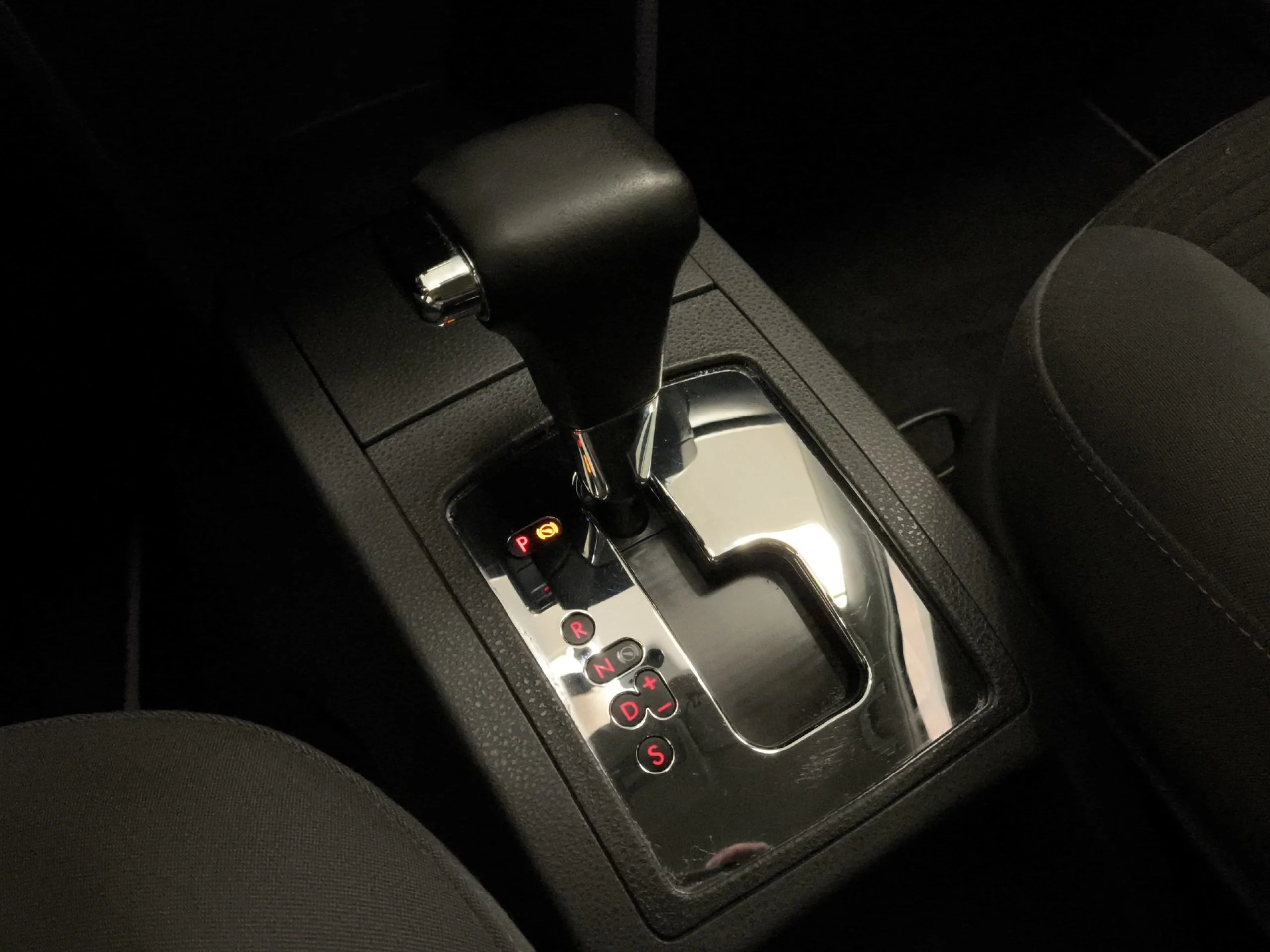 Volkswagen Polo United 1.4 59 kW (80 CV) Auto - Foto 17