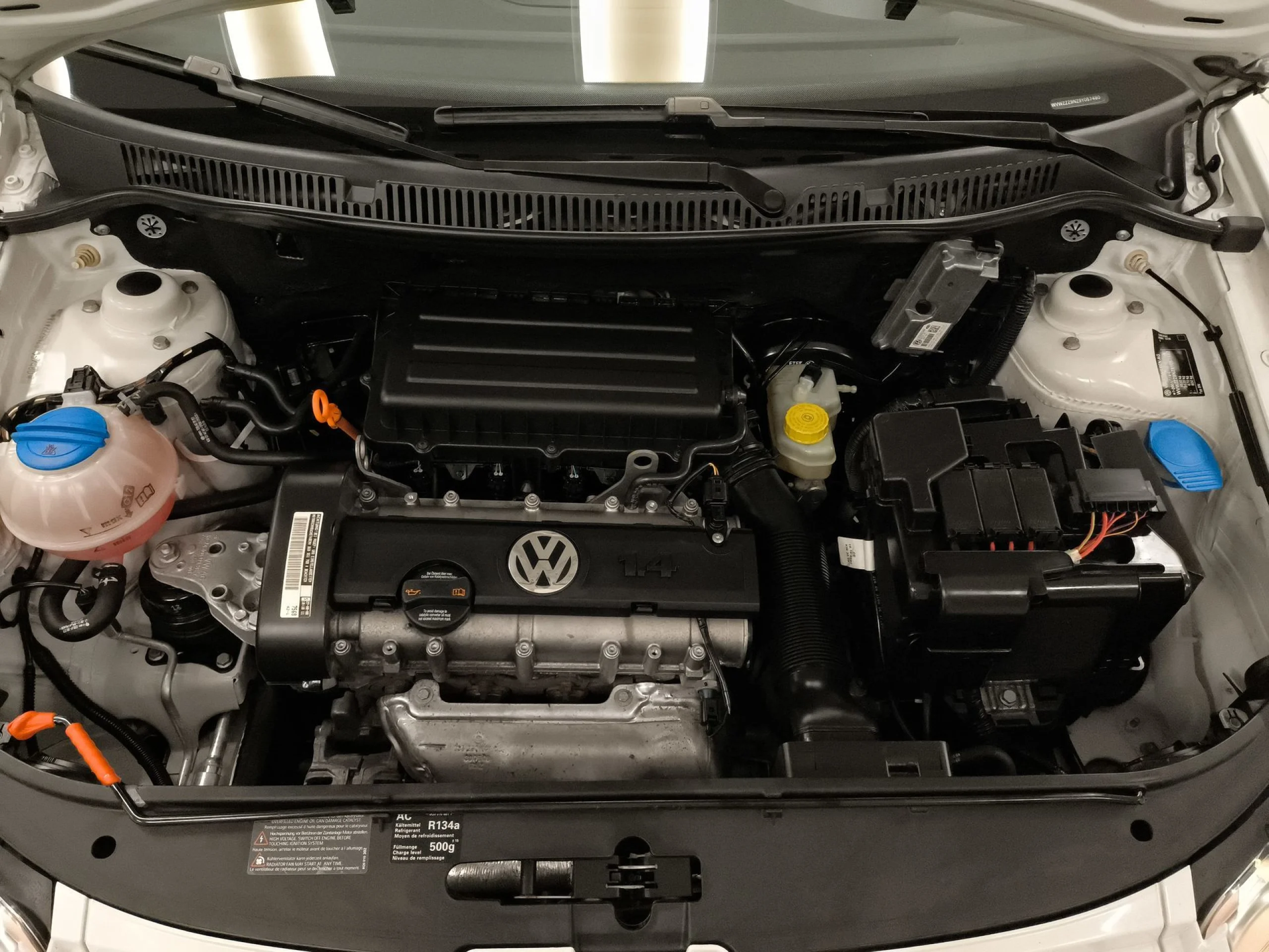 Volkswagen Polo United 1.4 59 kW (80 CV) Auto - Foto 21