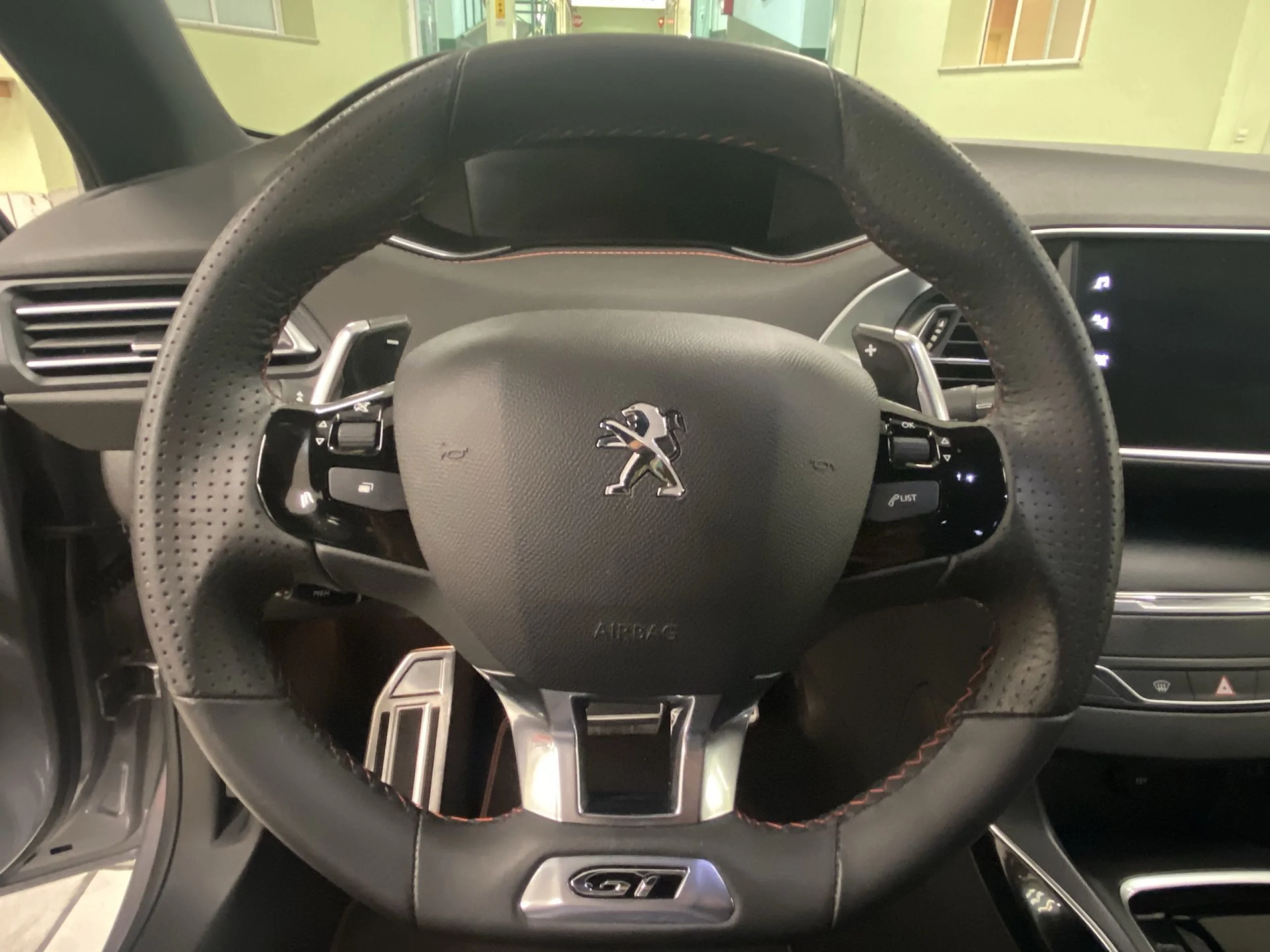 Peugeot 308 SW BlueHDI 130 GT EAT8 96 kW (130 CV) - Foto 11