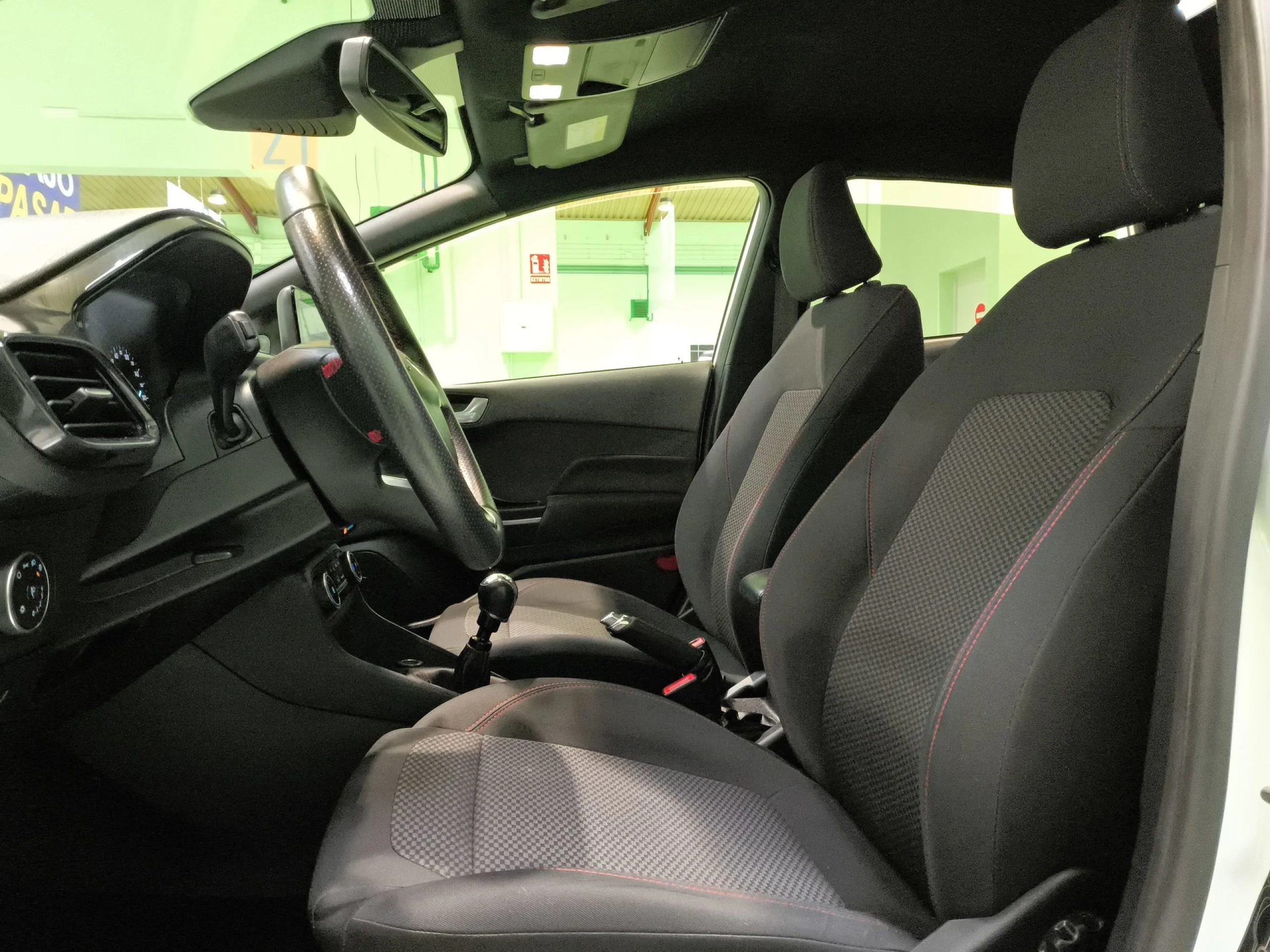 Ford Fiesta 1.0 EcoBoost MHEV ST-Line 92 kW (125 CV) - Foto 8