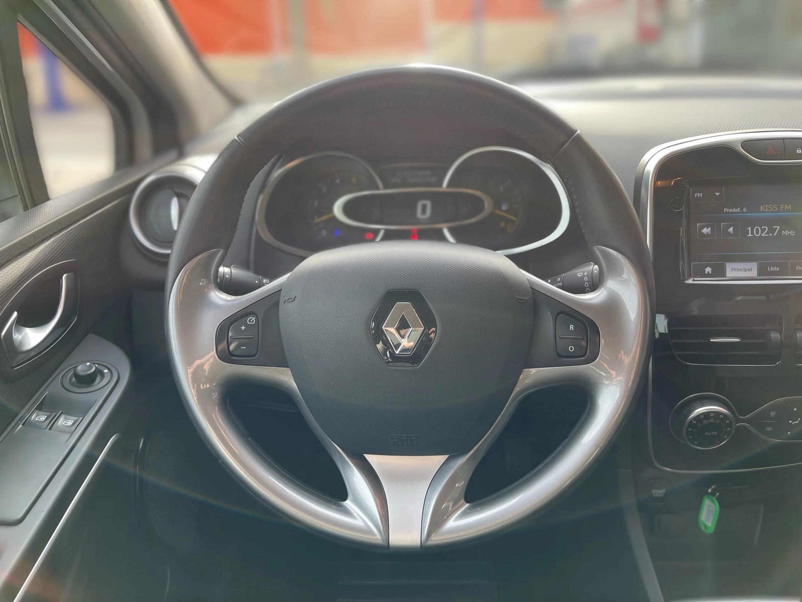 Renault Clio Technofeel Energy dCi 66 kW (90 CV) - Foto 10