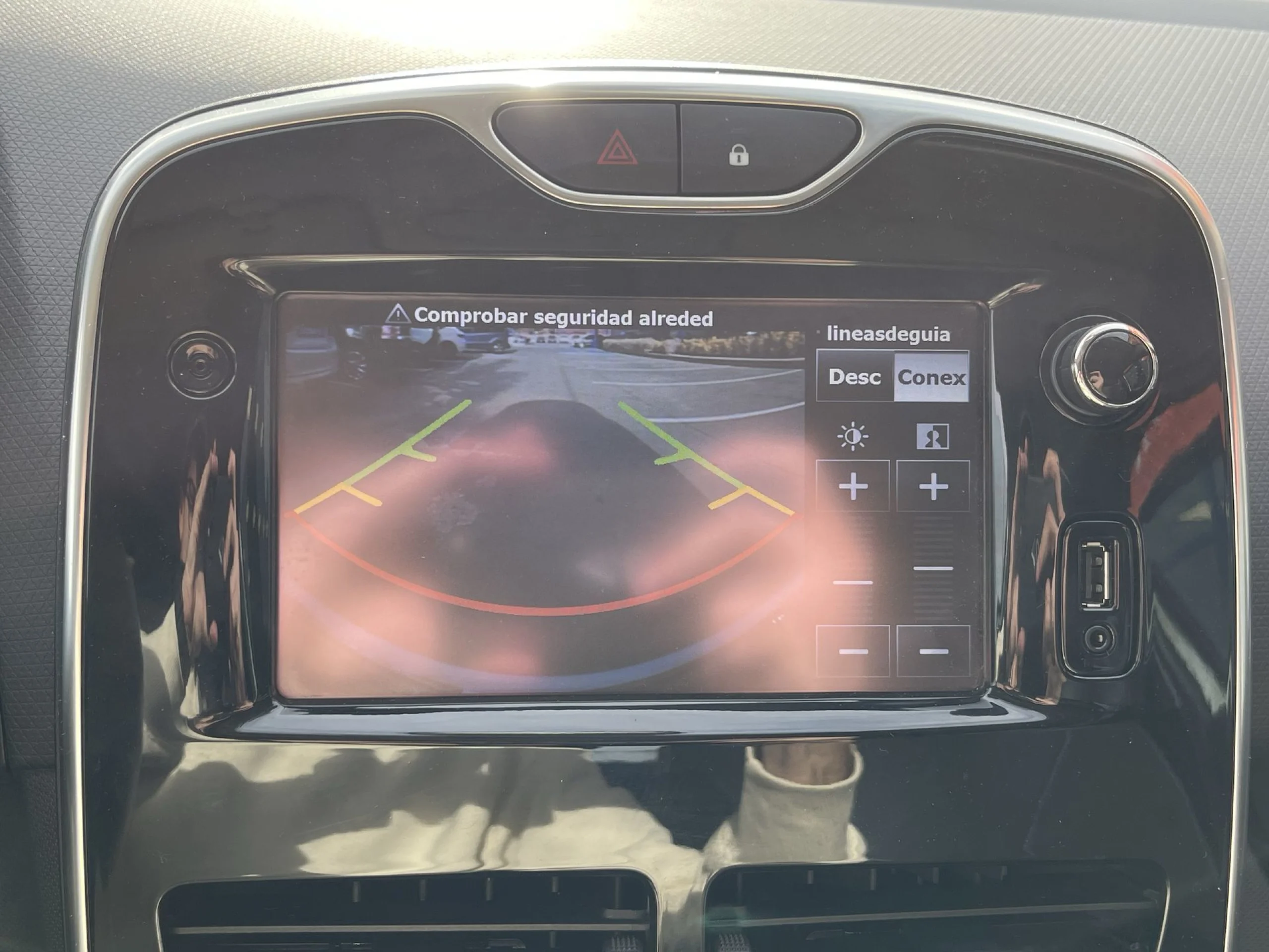 Renault Clio Technofeel Energy dCi 66 kW (90 CV) - Foto 13