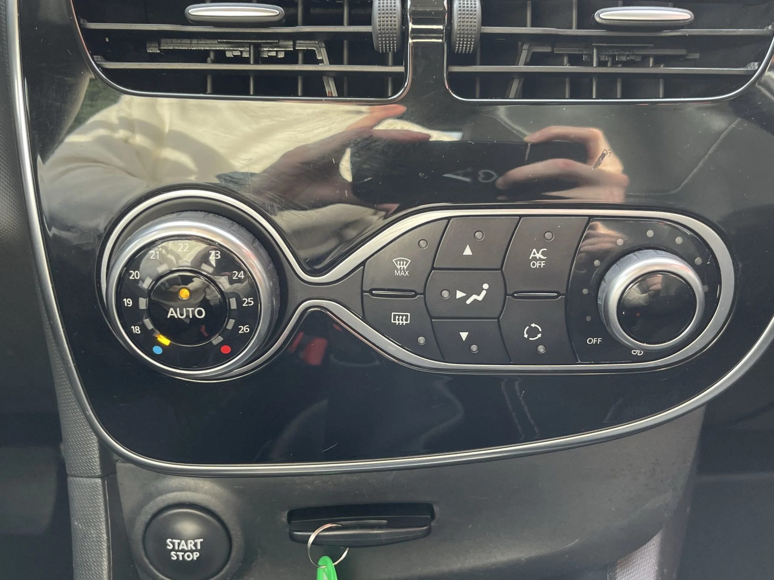 Renault Clio Technofeel Energy dCi 66 kW (90 CV) - Foto 15