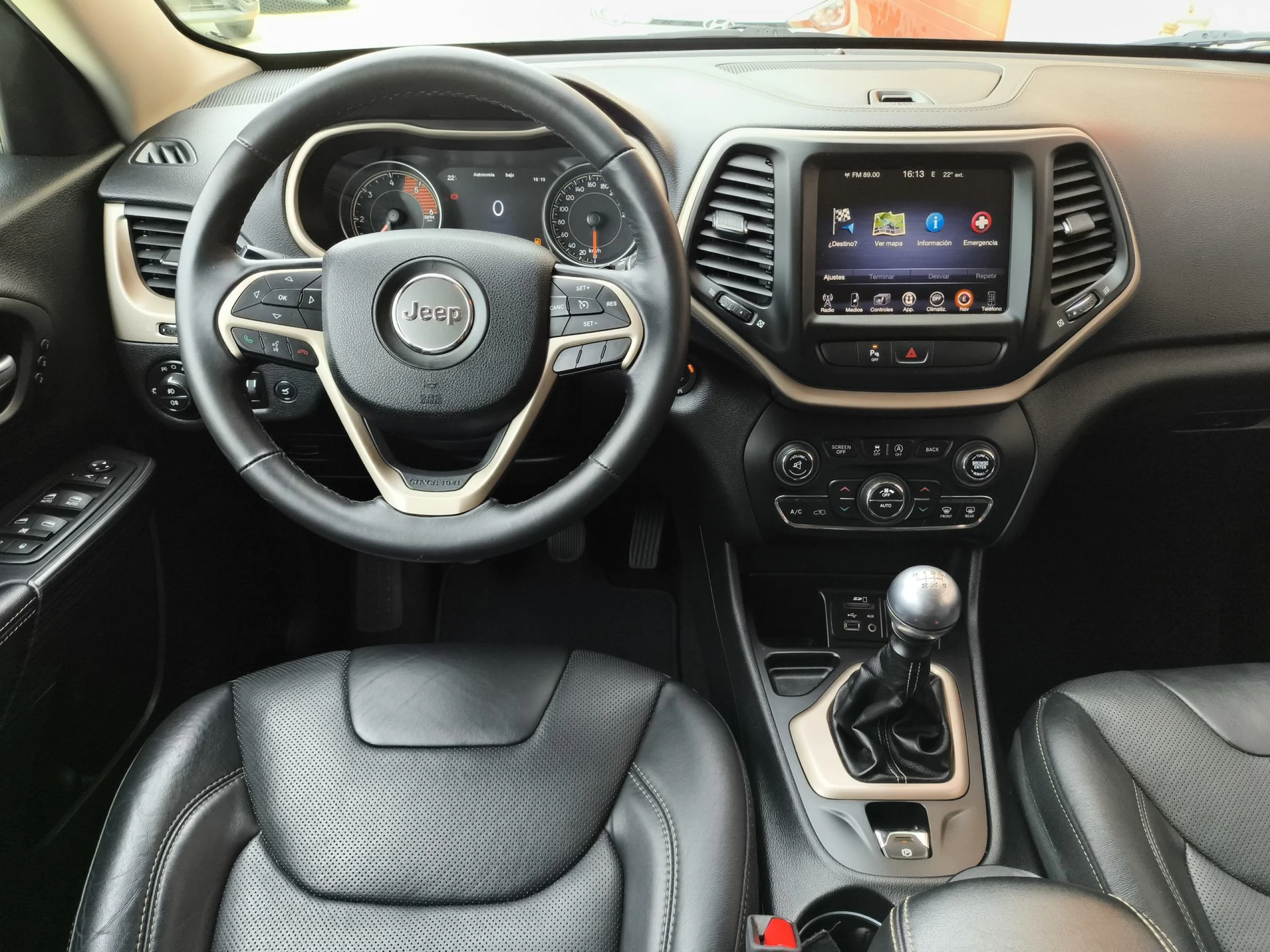 Jeep Cherokee 2.0 CRD Limited 4x2 103 kW (140 CV) - Foto 18