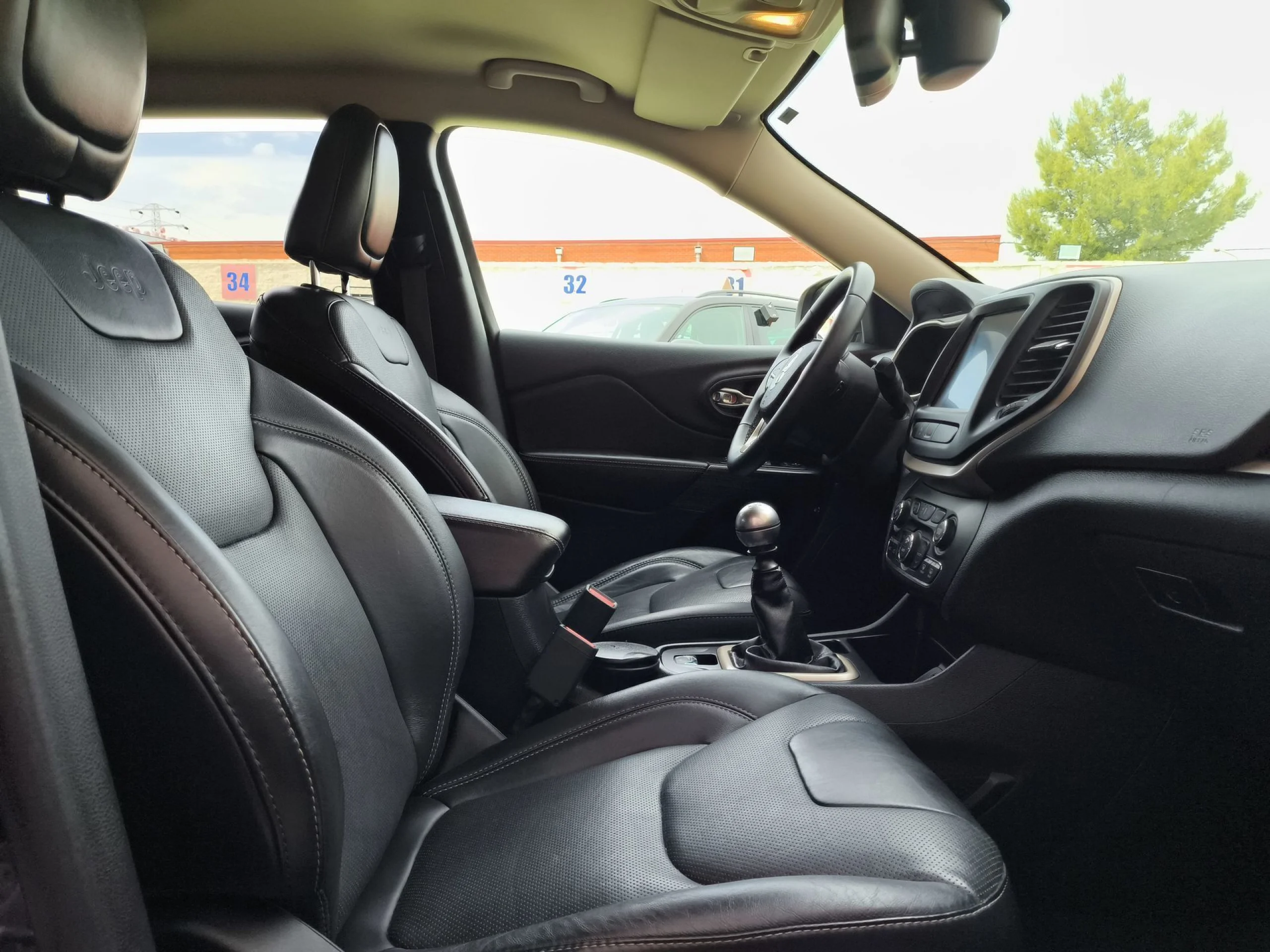 Jeep Cherokee 2.0 CRD Limited 4x2 103 kW (140 CV) - Foto 21
