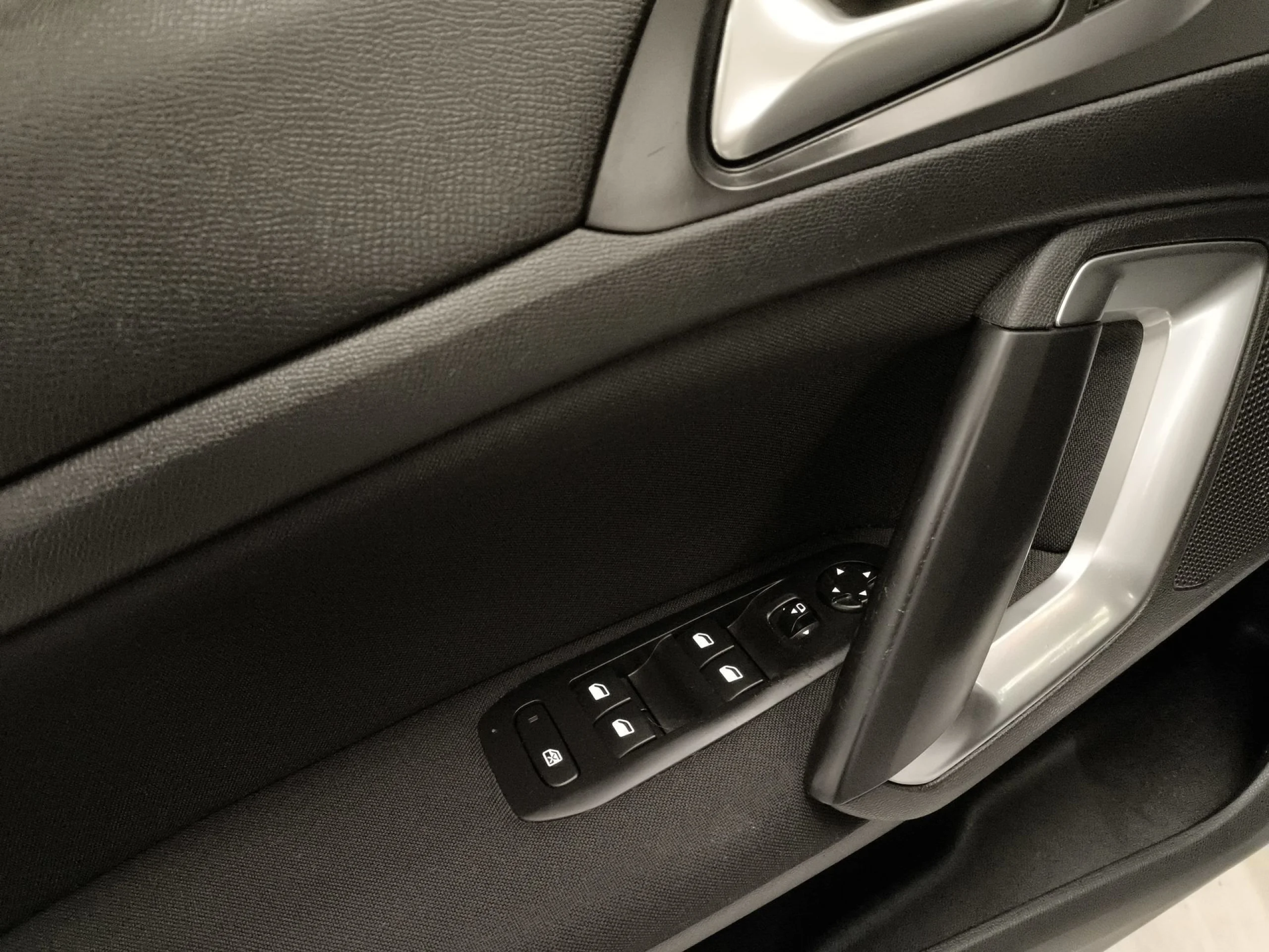 Peugeot 308 PureTech 130 SANDS Style 96 kW (130 CV) - Foto 10