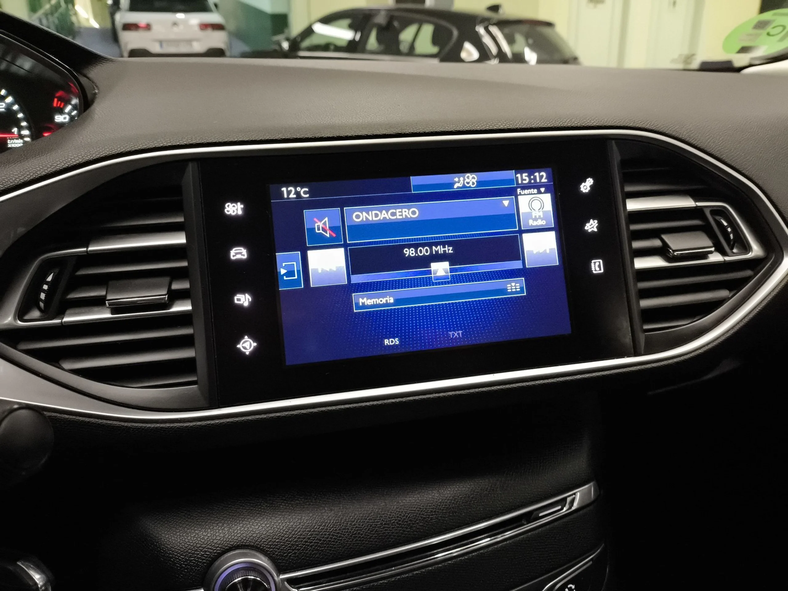 Peugeot 308 PureTech 130 SANDS Style 96 kW (130 CV) - Foto 15