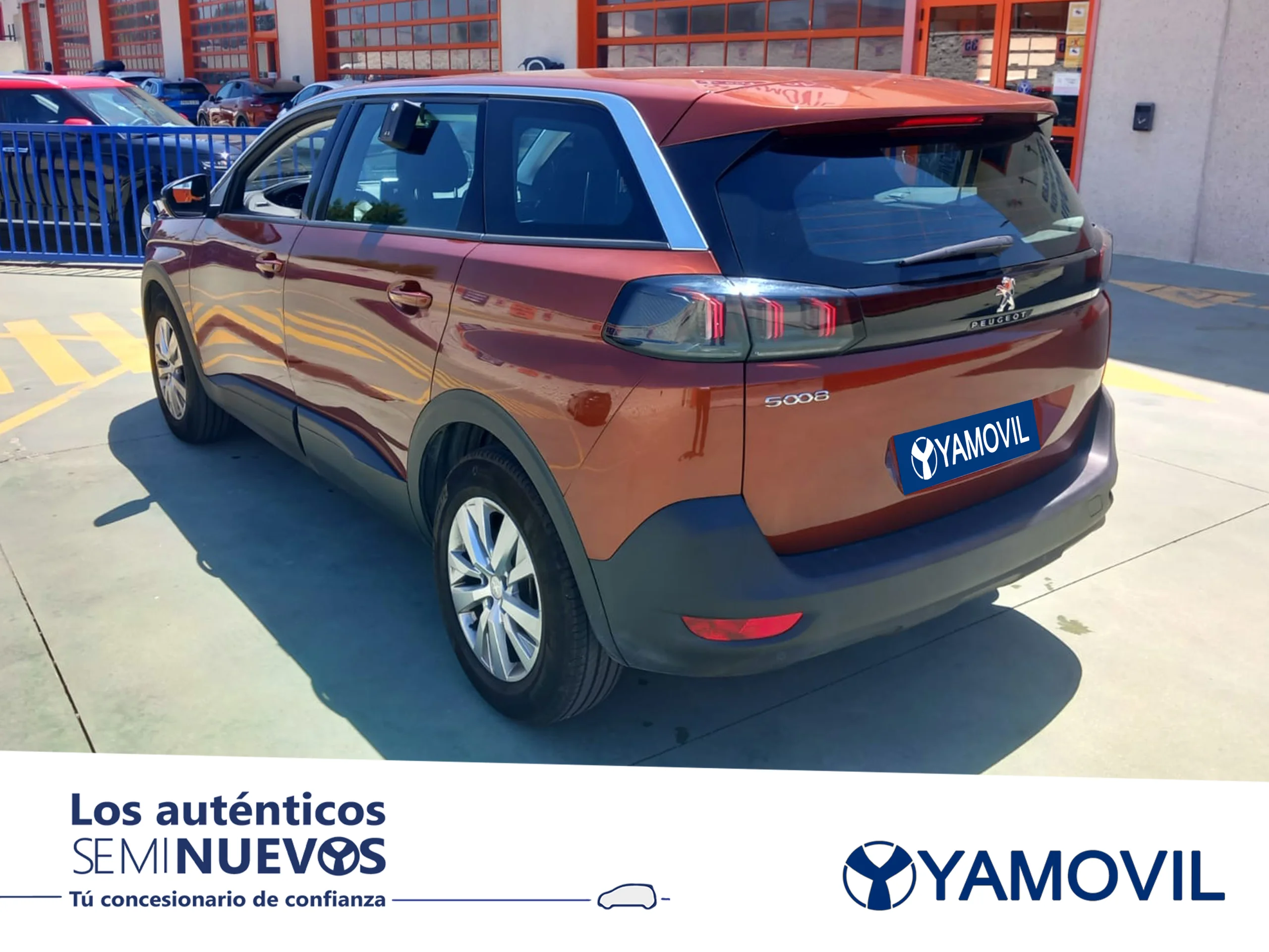 Peugeot 5008 PureTech 130 SANDS Active Pack EAT8 96 kW (130 CV) - Foto 4