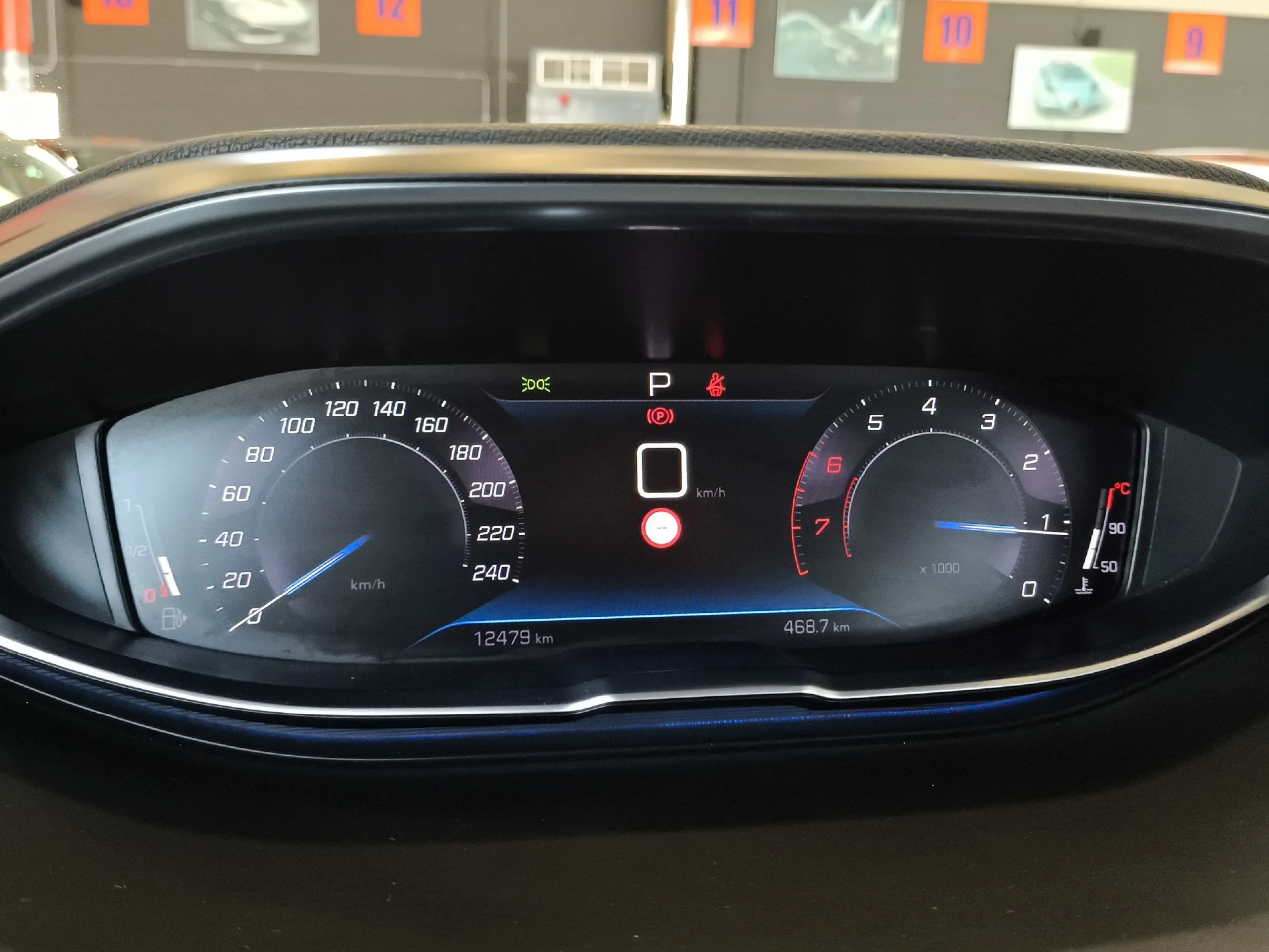 Peugeot 5008 PureTech 130 SANDS Active Pack EAT8 96 kW (130 CV) - Foto 18