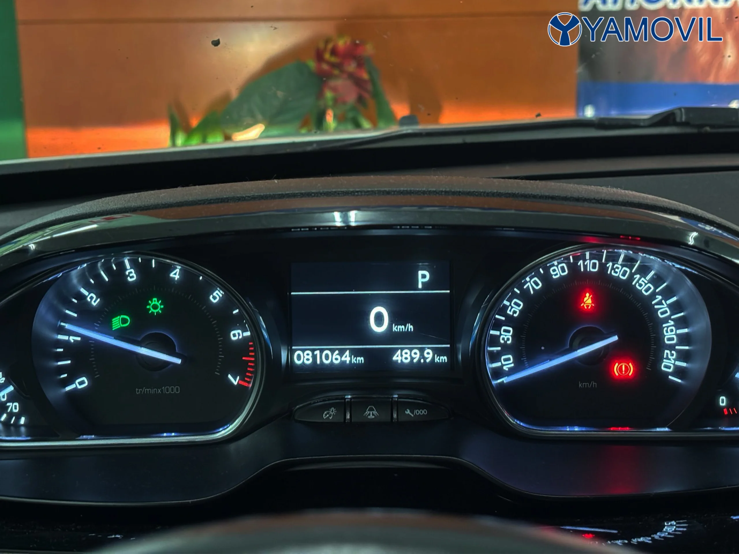 Peugeot 2008 PureTech 110 SANDS Allure EAT6 81 kW (110 CV) - Foto 6