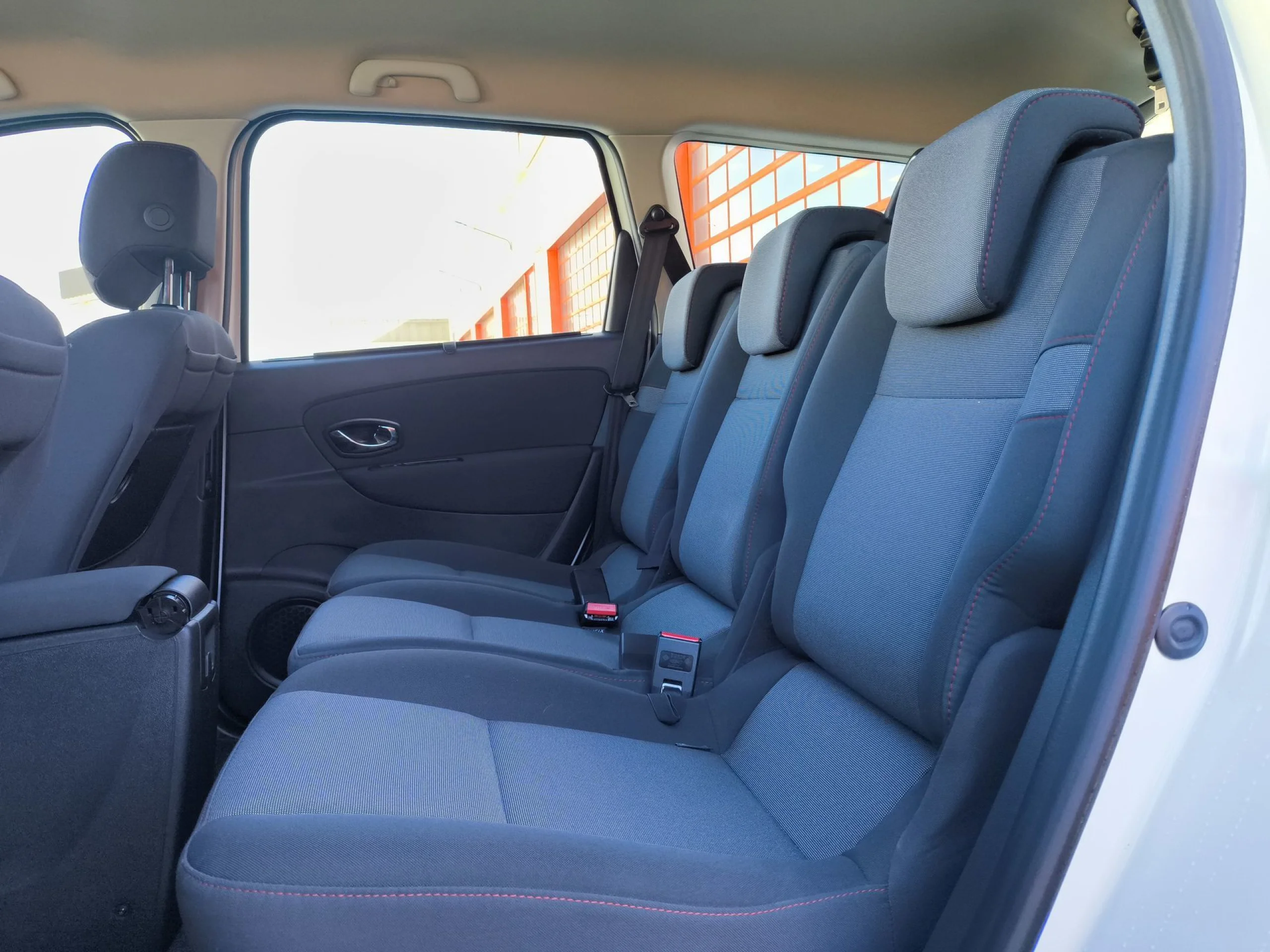 Renault Grand Scenic Selection Energy TCe 85 kW (115 CV) - Foto 17