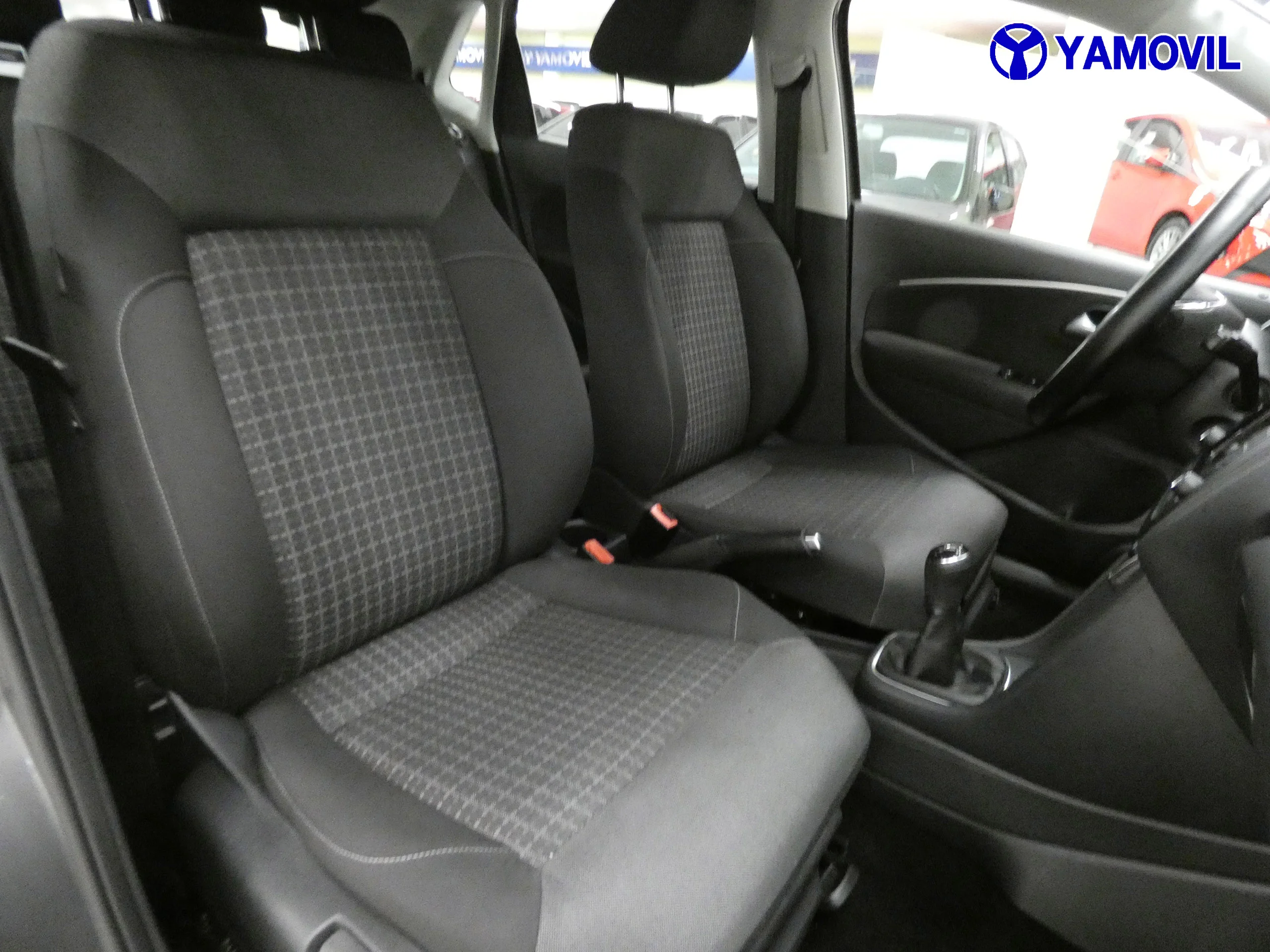 Volkswagen Polo 1.4 TDI ADVANCE BMT 5P - Foto 15