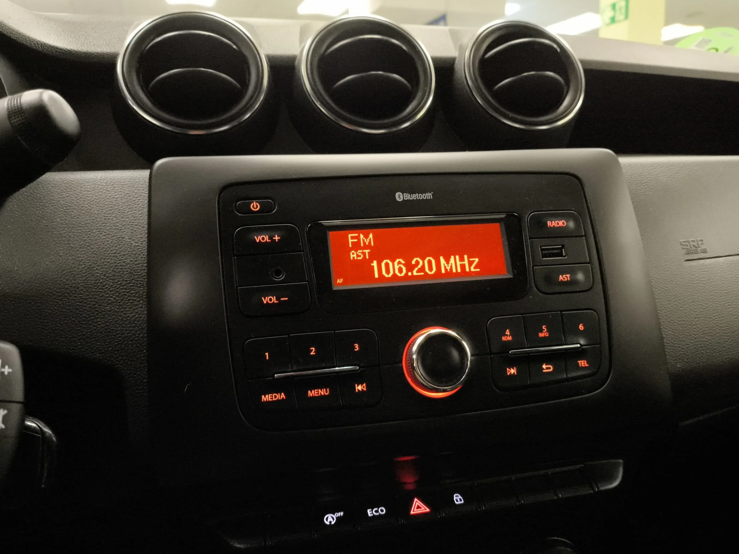 Dacia Duster Essential 1.6 84 kW (115 CV) 4X2 - Foto 13
