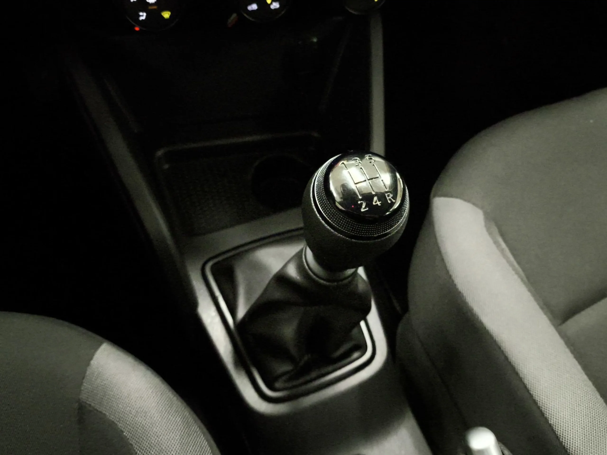 Dacia Duster Essential 1.6 84 kW (115 CV) 4X2 - Foto 15