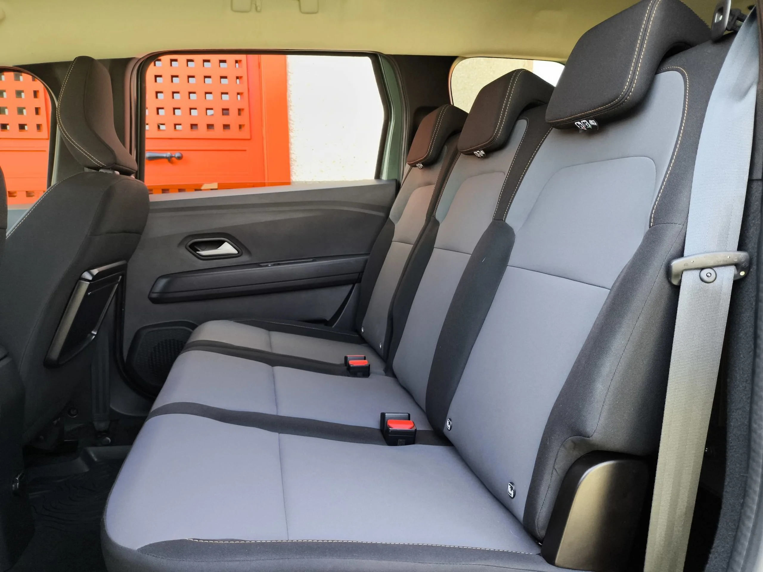 Dacia Jogger Extreme Go ECO-G 74 kW (100 CV) - Foto 27