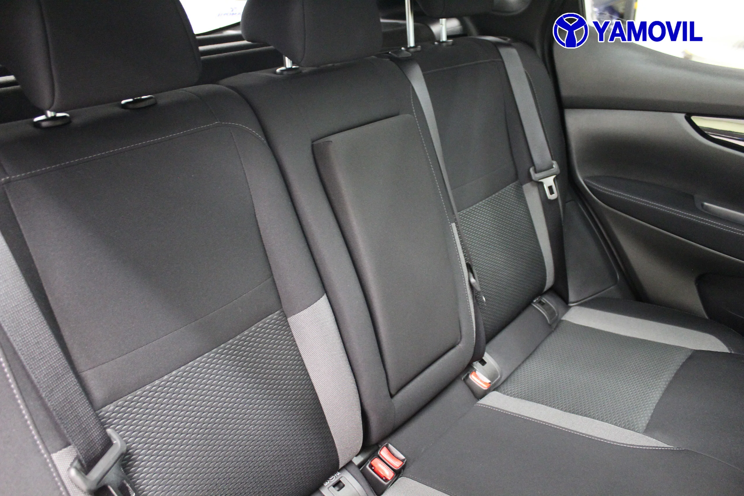 Nissan Qashqai DIG-T mHEV Premiere Edition 4x2 103 kW (140 CV) - Foto 16