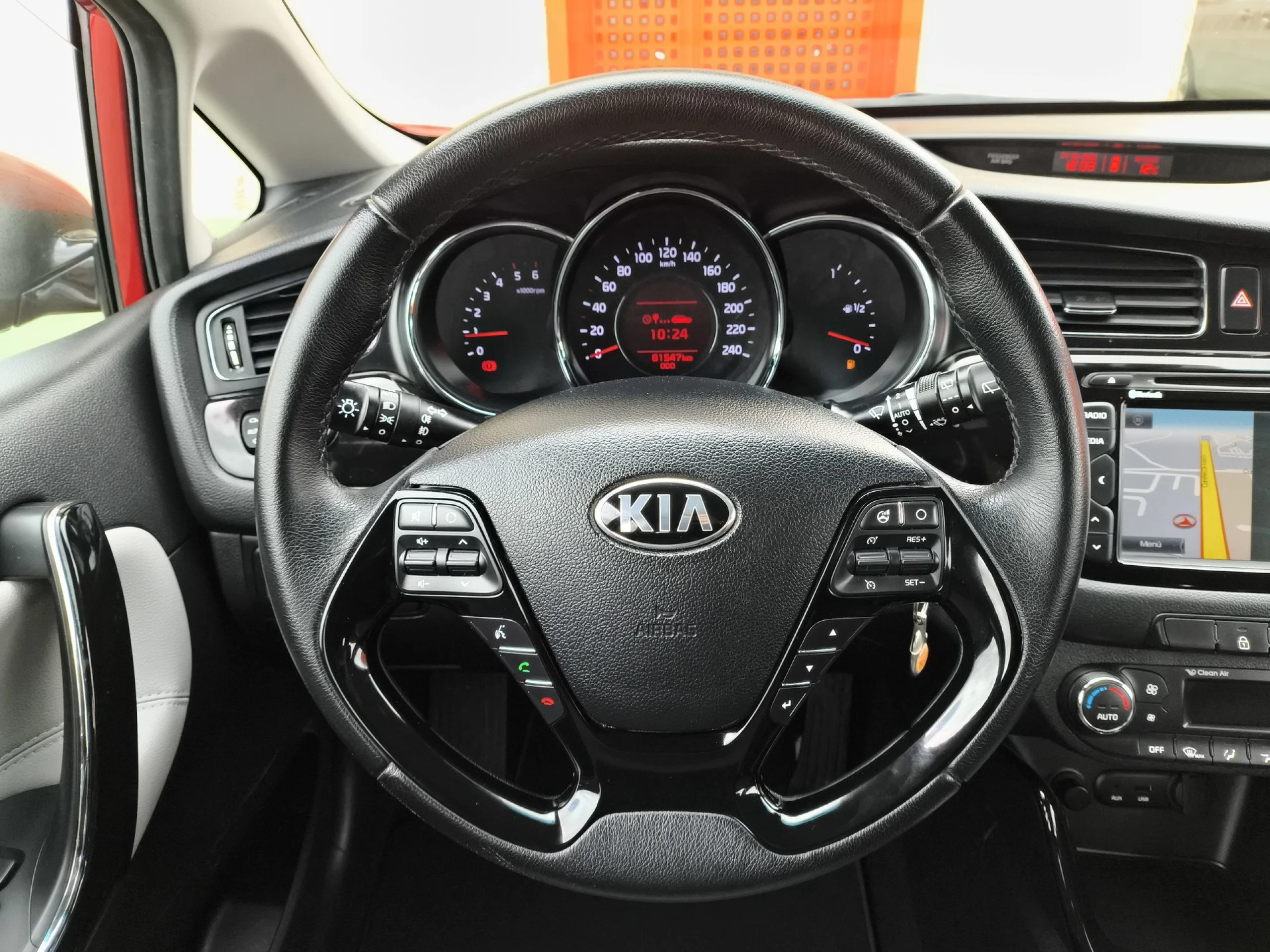 Kia Ceed 1.6 CRDi VGT Maracaná 94 kW (128 CV) - Foto 11