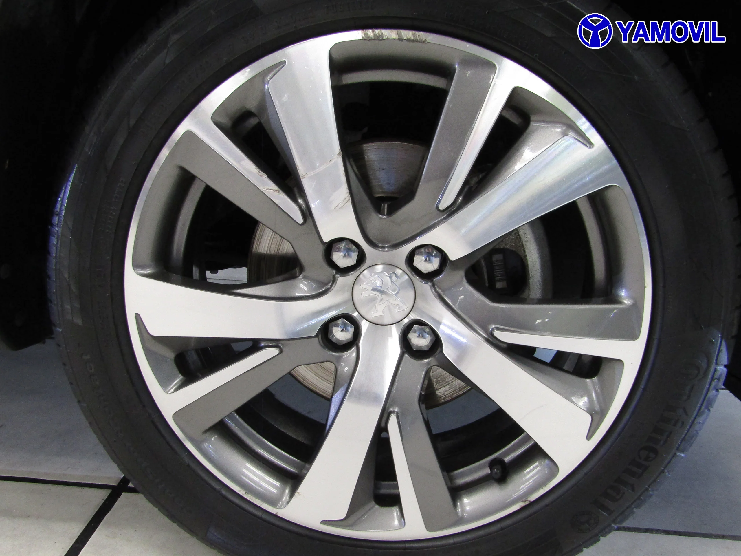 Peugeot 2008 1.2 PURETECH ALLURE 5P - Foto 12