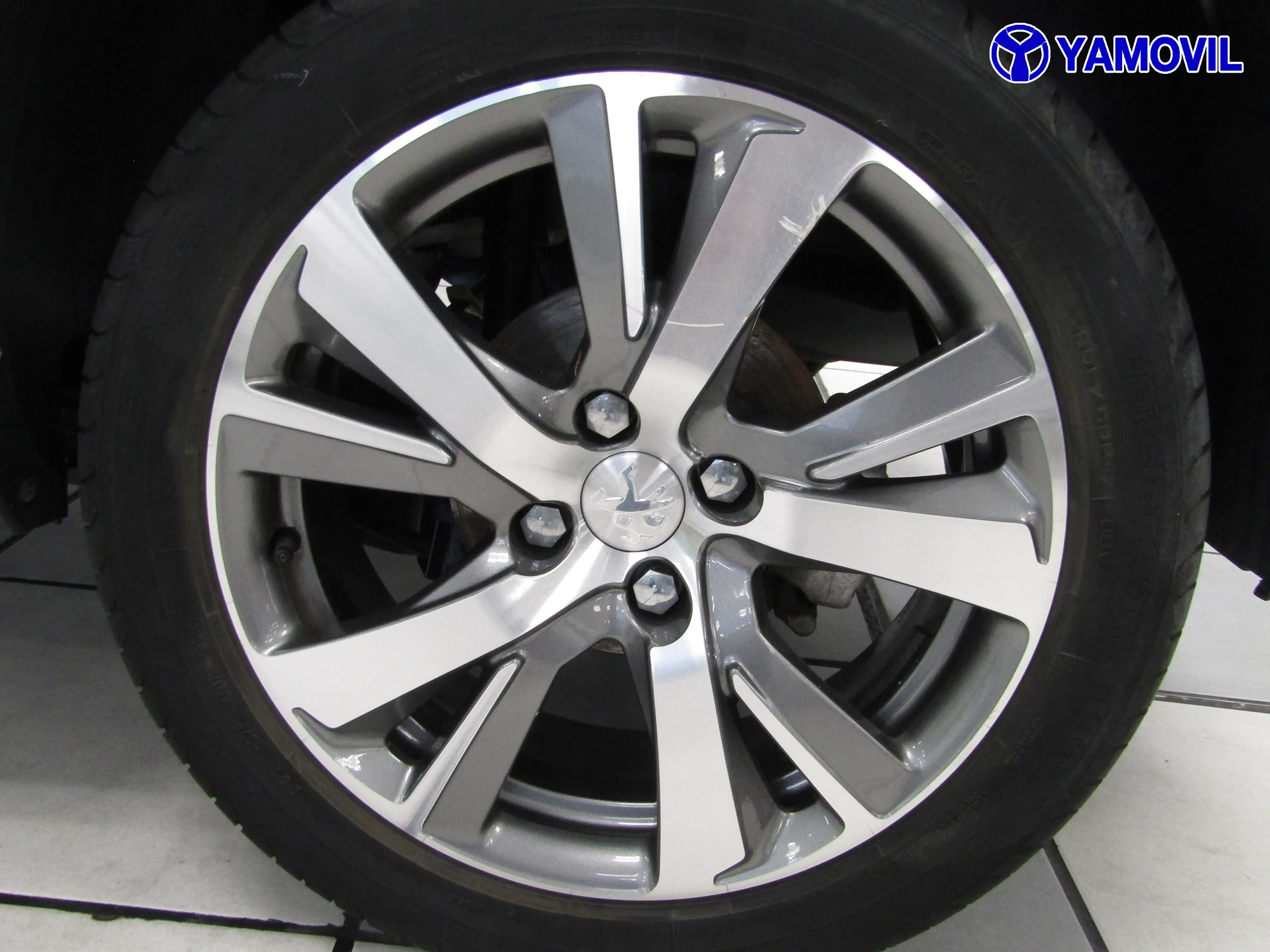 Peugeot 2008 1.2 PURETECH ALLURE 5P - Foto 10