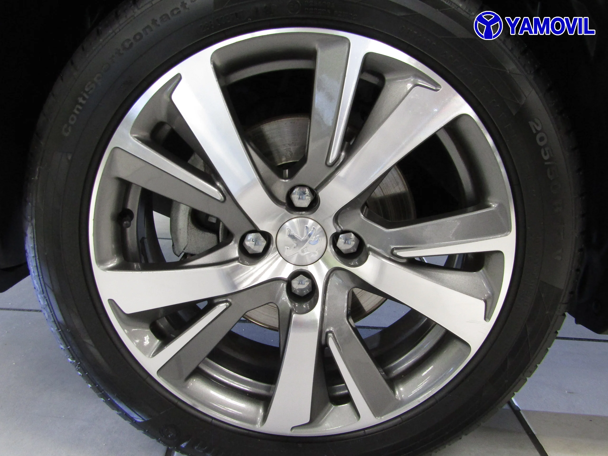 Peugeot 2008 1.2 PURETECH ALLURE 5P - Foto 9