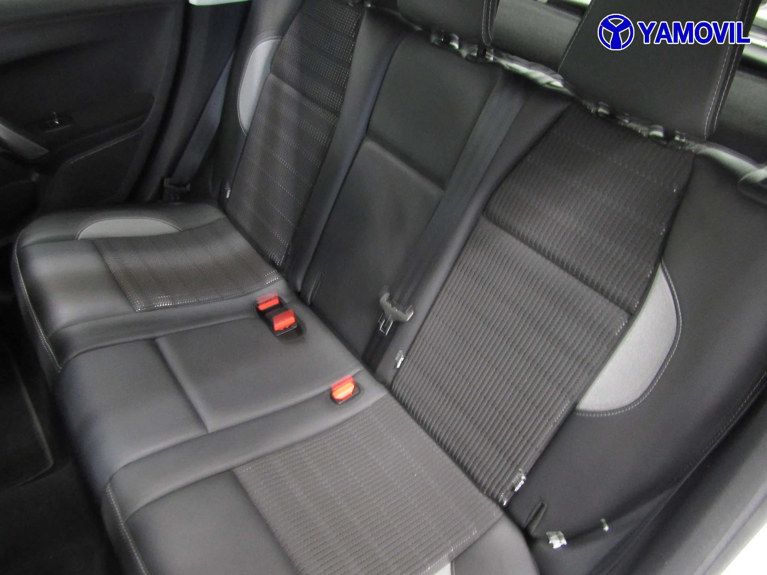 Peugeot 2008 1.2 PURETECH ALLURE 5P - Foto 14