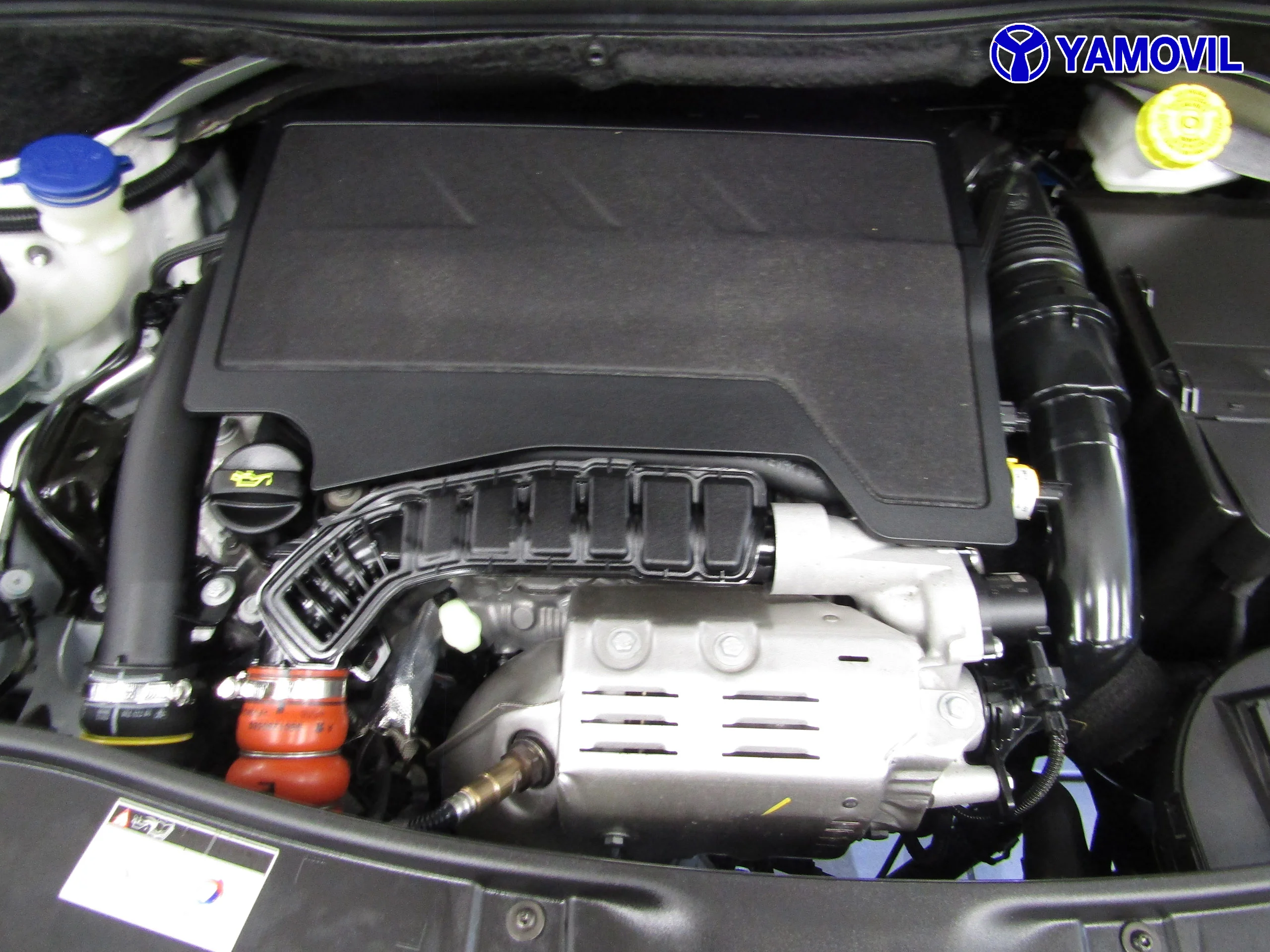Peugeot 2008 1.2 PURETECH ALLURE 5P - Foto 8