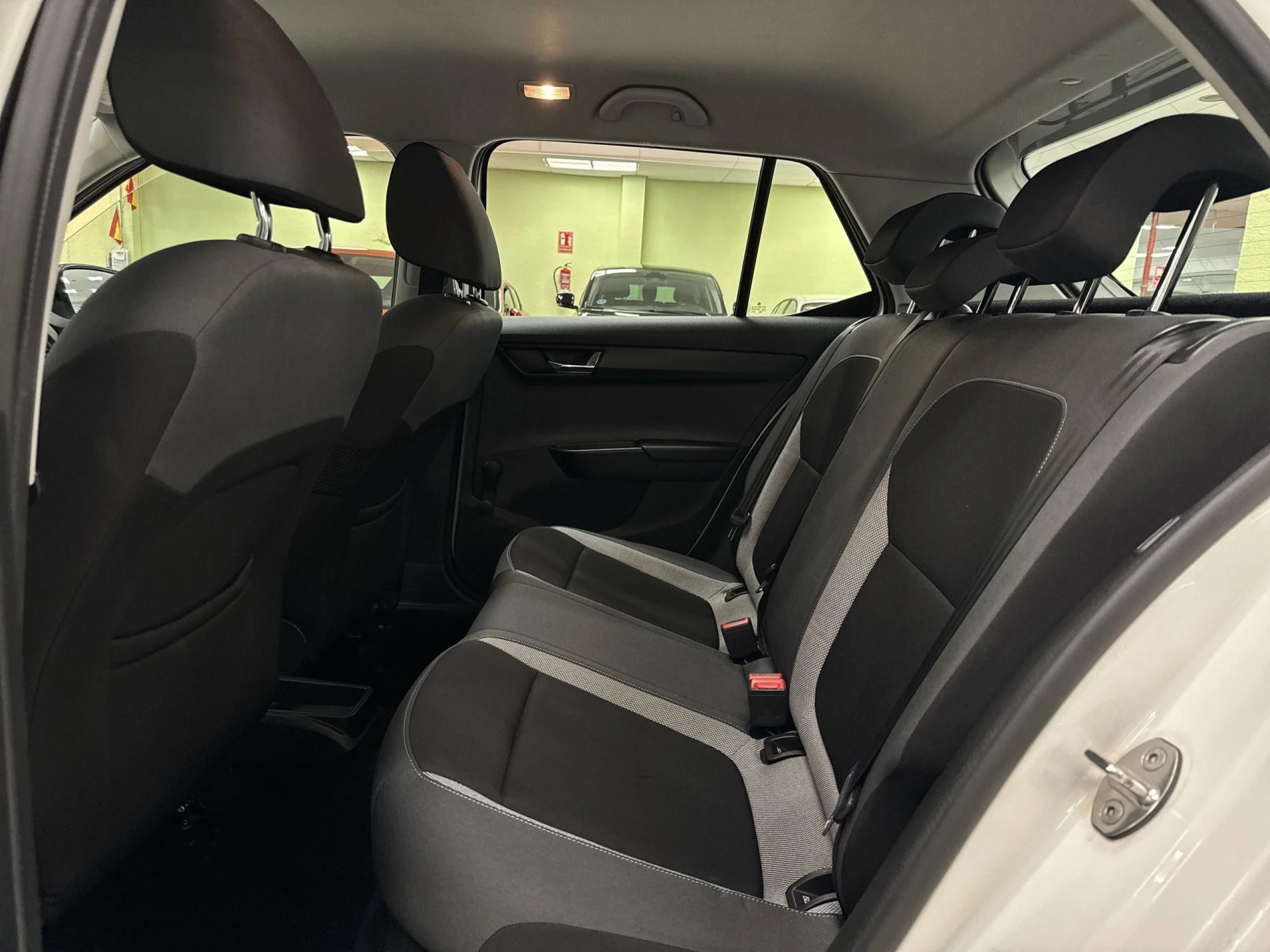 Skoda Fabia 1.0 MPI Ambition 55 kW (75 CV) - Foto 19