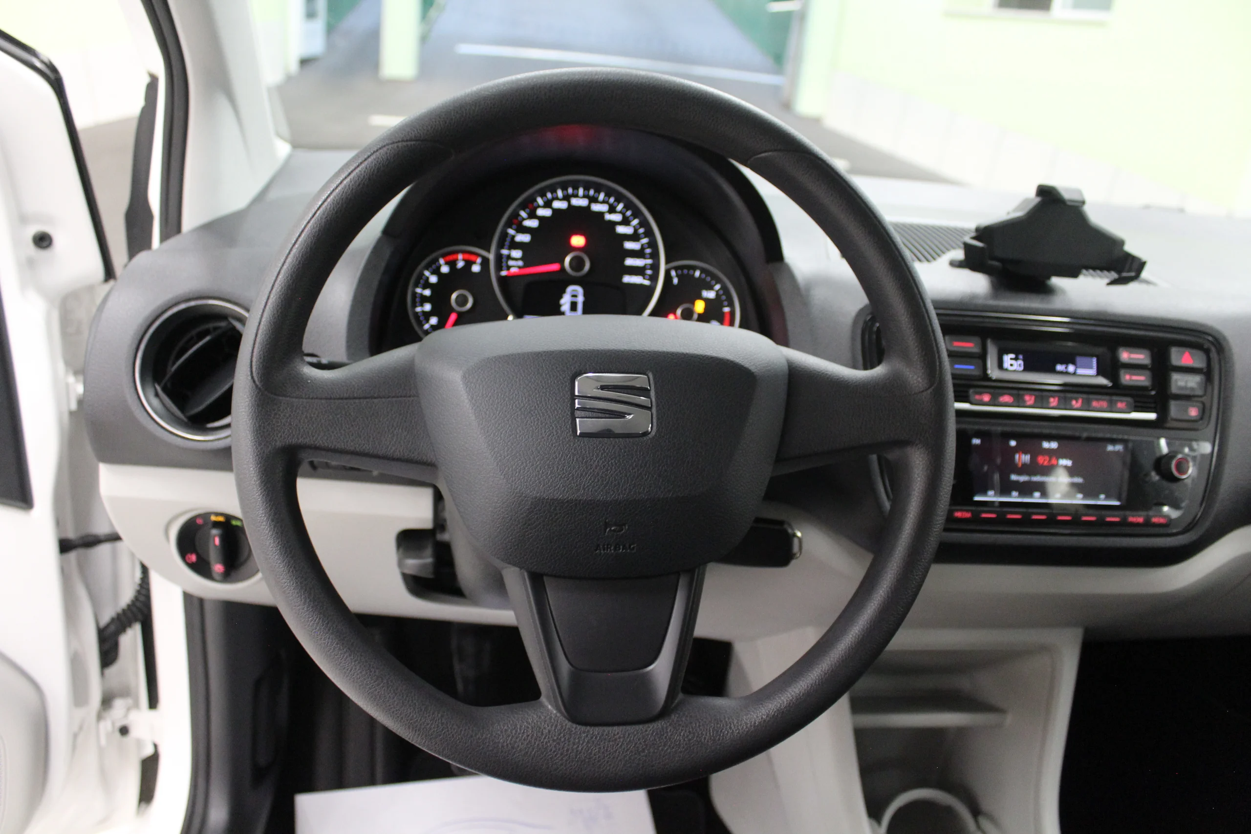 Seat Mii 1.0 Ecofuel GNC Style Edition Plus 50 kW (68 CV) - Foto 9
