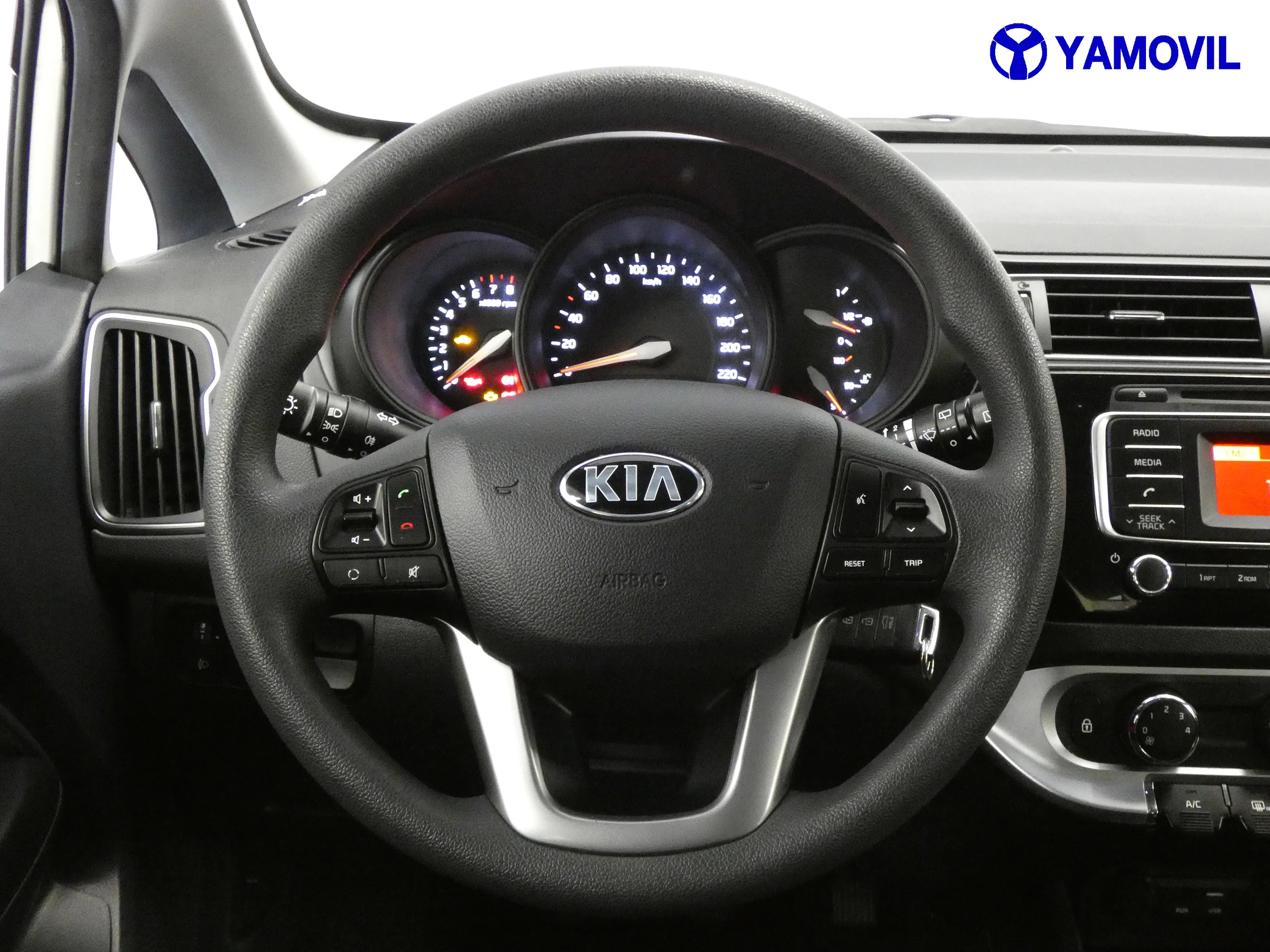 Kia Rio 1.2 CVVT CONCEPT 5P - Foto 18