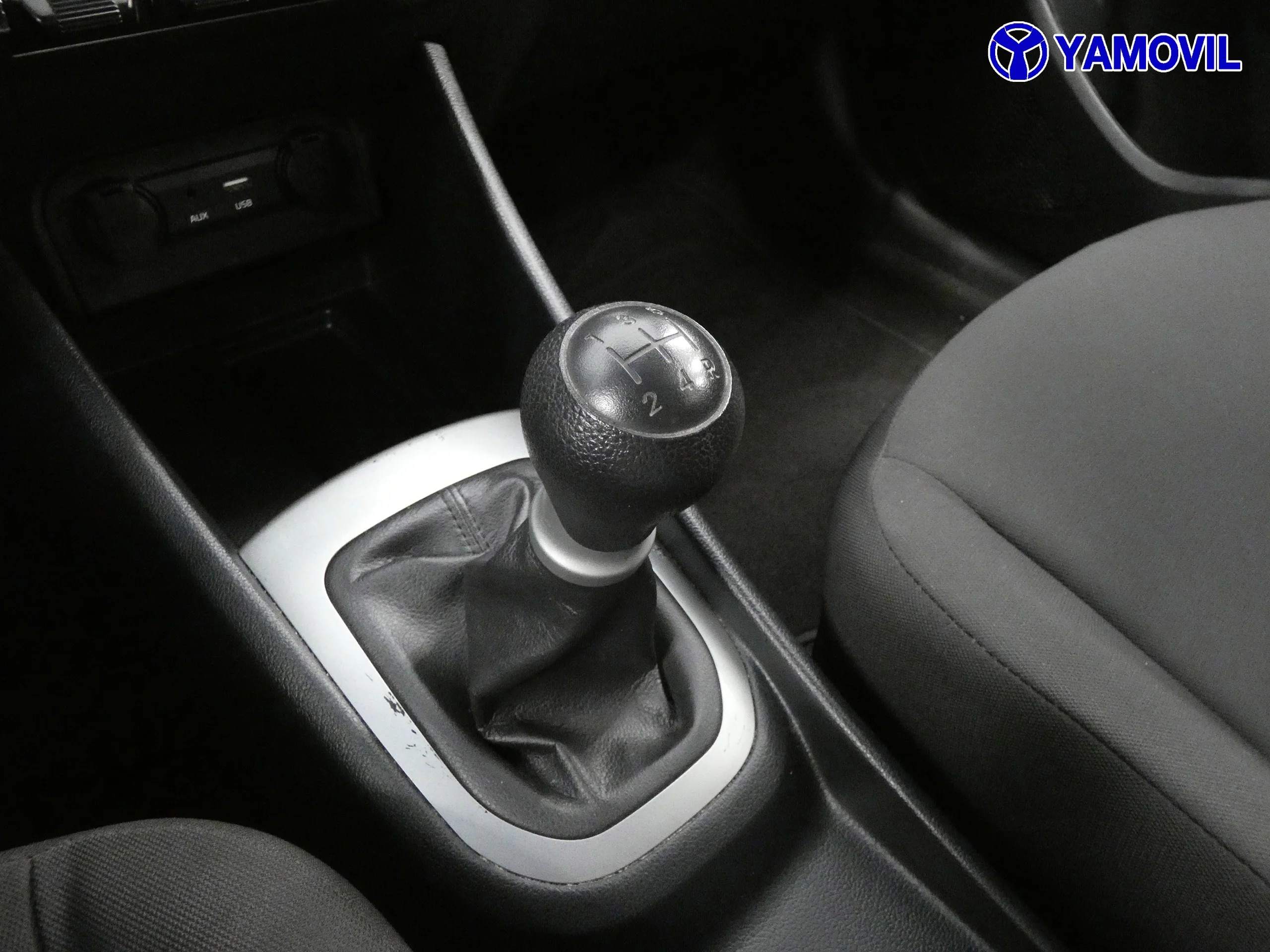 Kia Rio 1.2 CVVT CONCEPT 5P - Foto 25