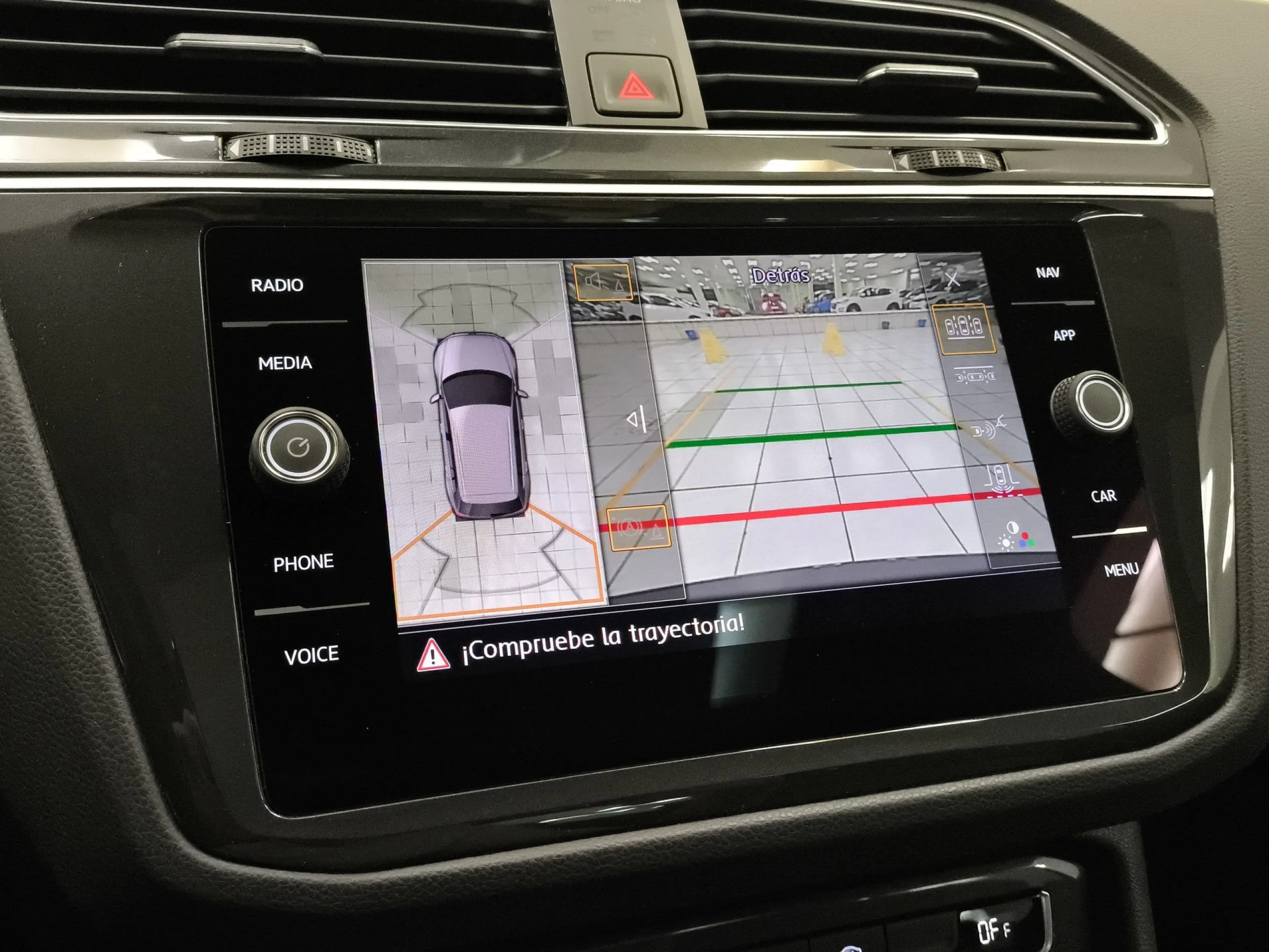 Volkswagen Tiguan Sport 2.0 TDI 110 kW (150 CV) DSG - Foto 23