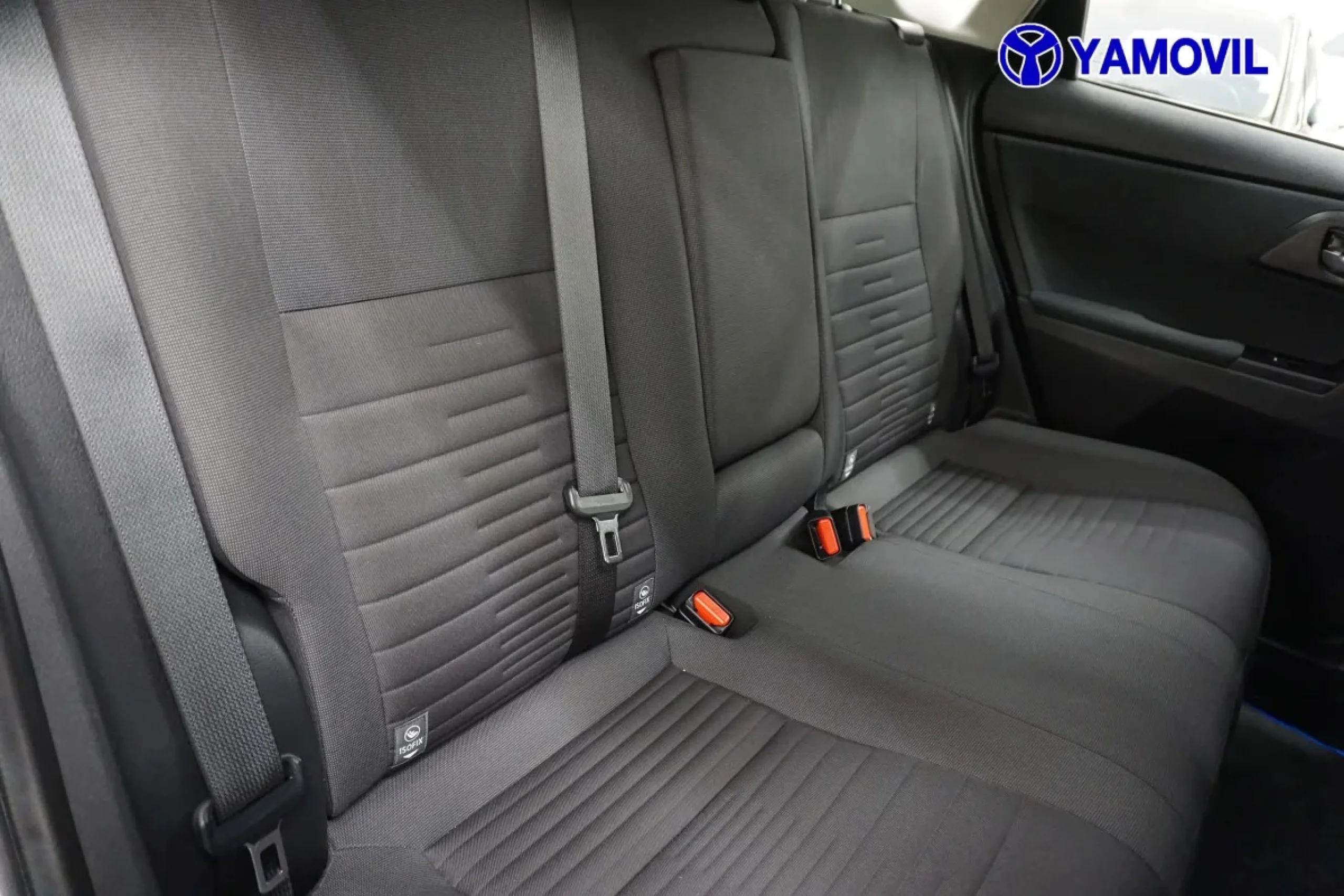 Toyota Auris 1.8 Hybrid Active 100 kW (136 CV) - Foto 17