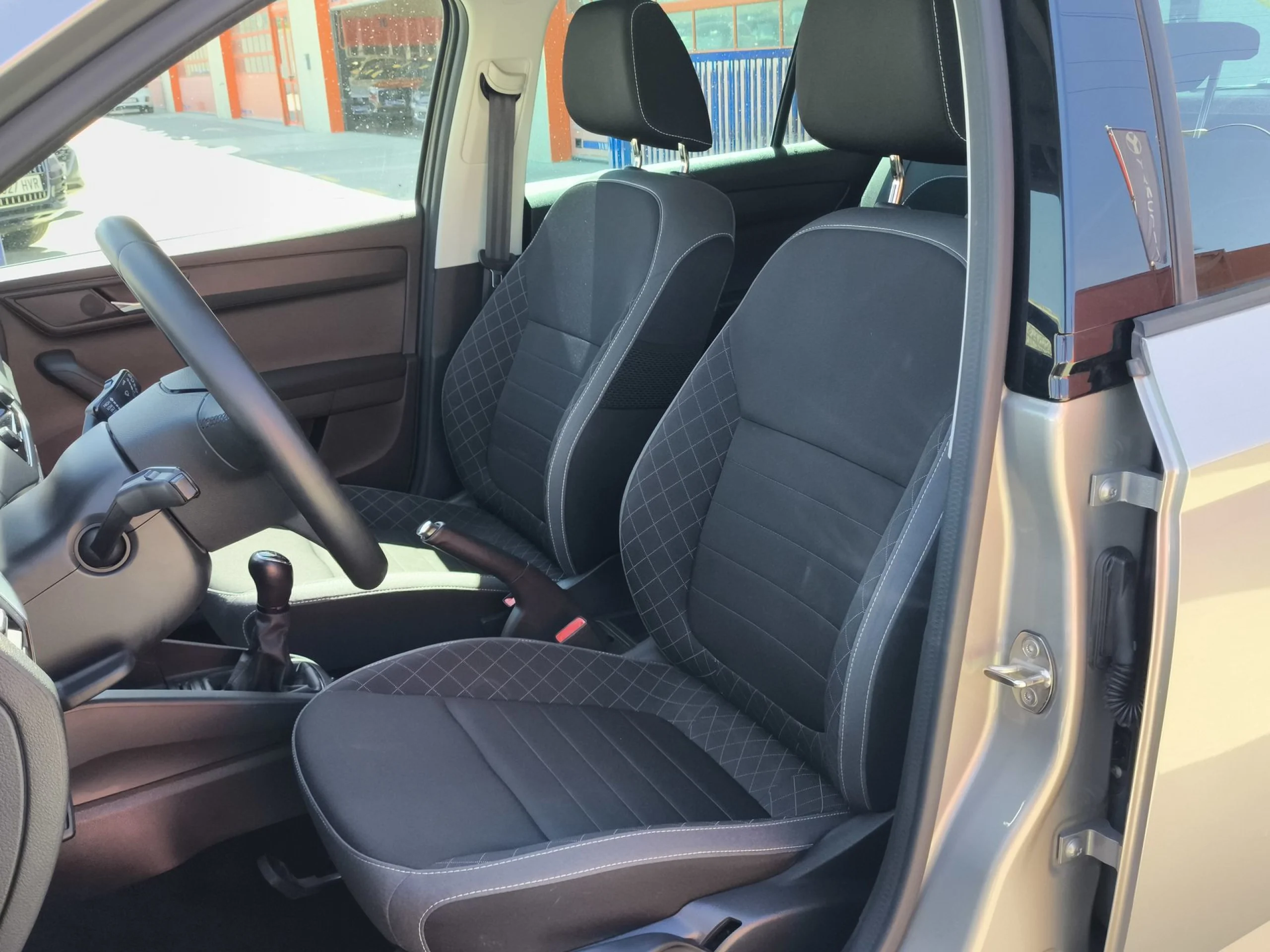 Skoda Fabia 1.0 MPI Like 55 kW (75 CV) - Foto 8