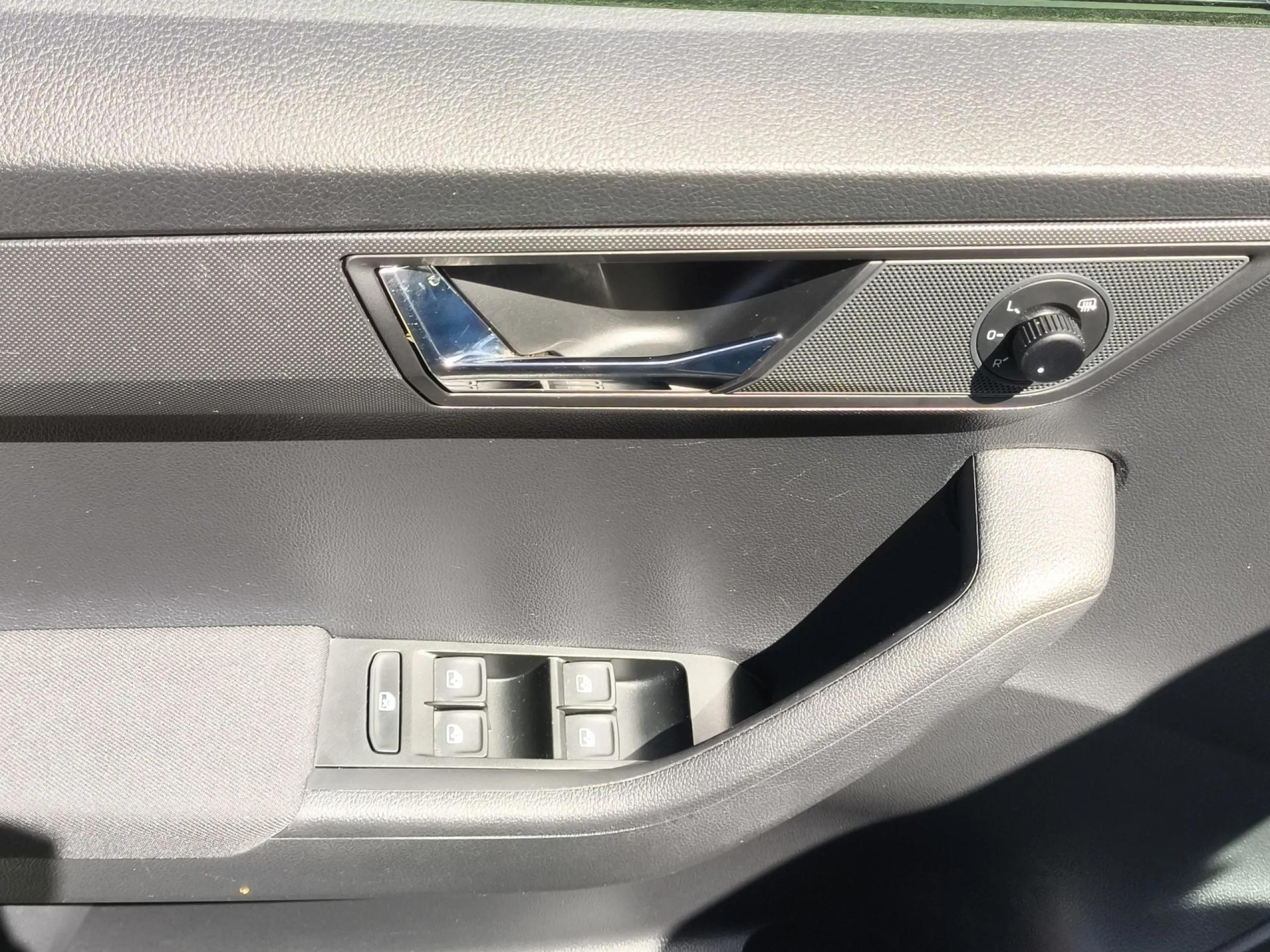 Skoda Fabia 1.0 MPI Like 55 kW (75 CV) - Foto 10
