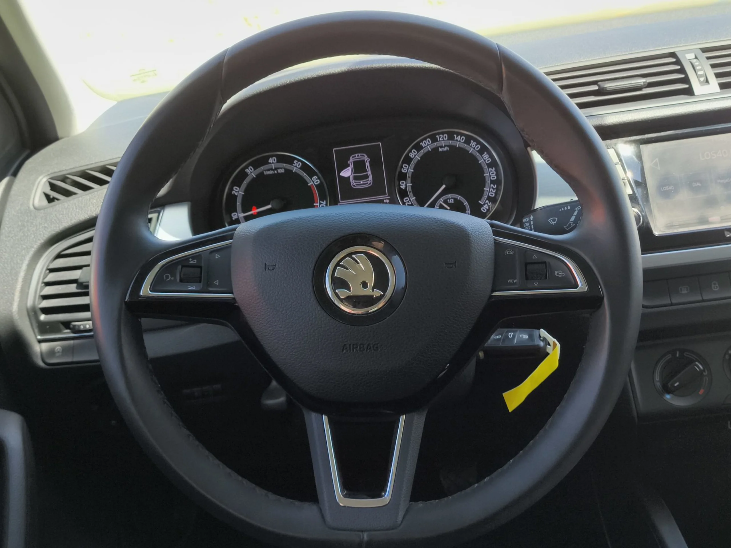 Skoda Fabia 1.0 MPI Like 55 kW (75 CV) - Foto 11