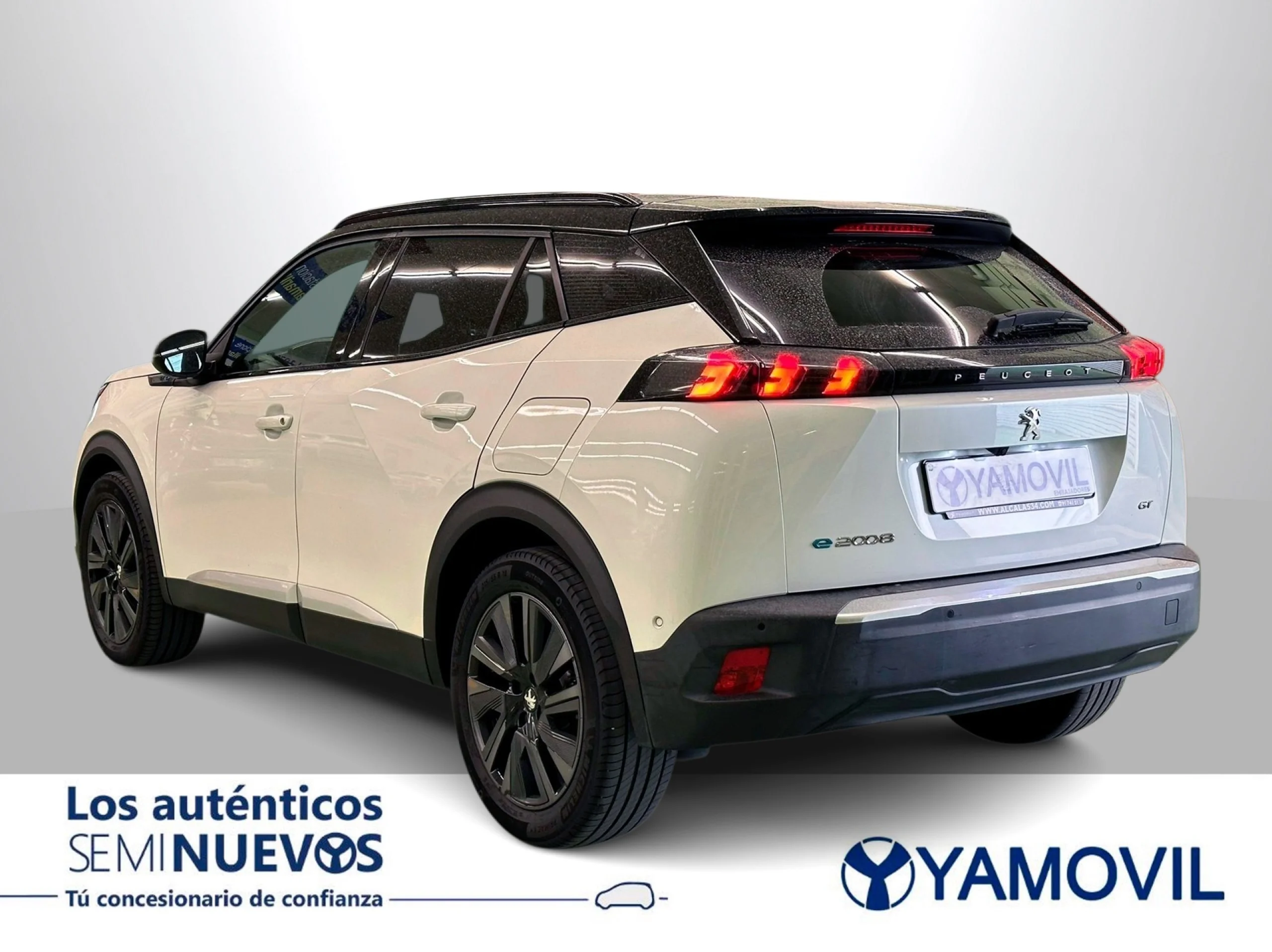 Peugeot E-2008 Eléctrico GT Pack 100 kW (136 CV) - Foto 4