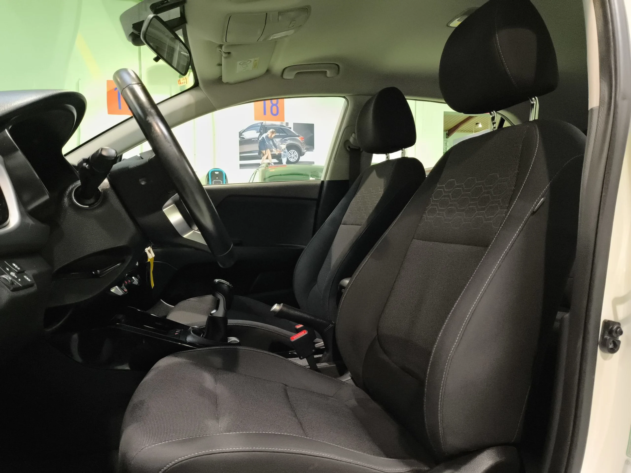 Kia Rio 1.0 T-GDi Drive 74 kW (100 CV) - Foto 8