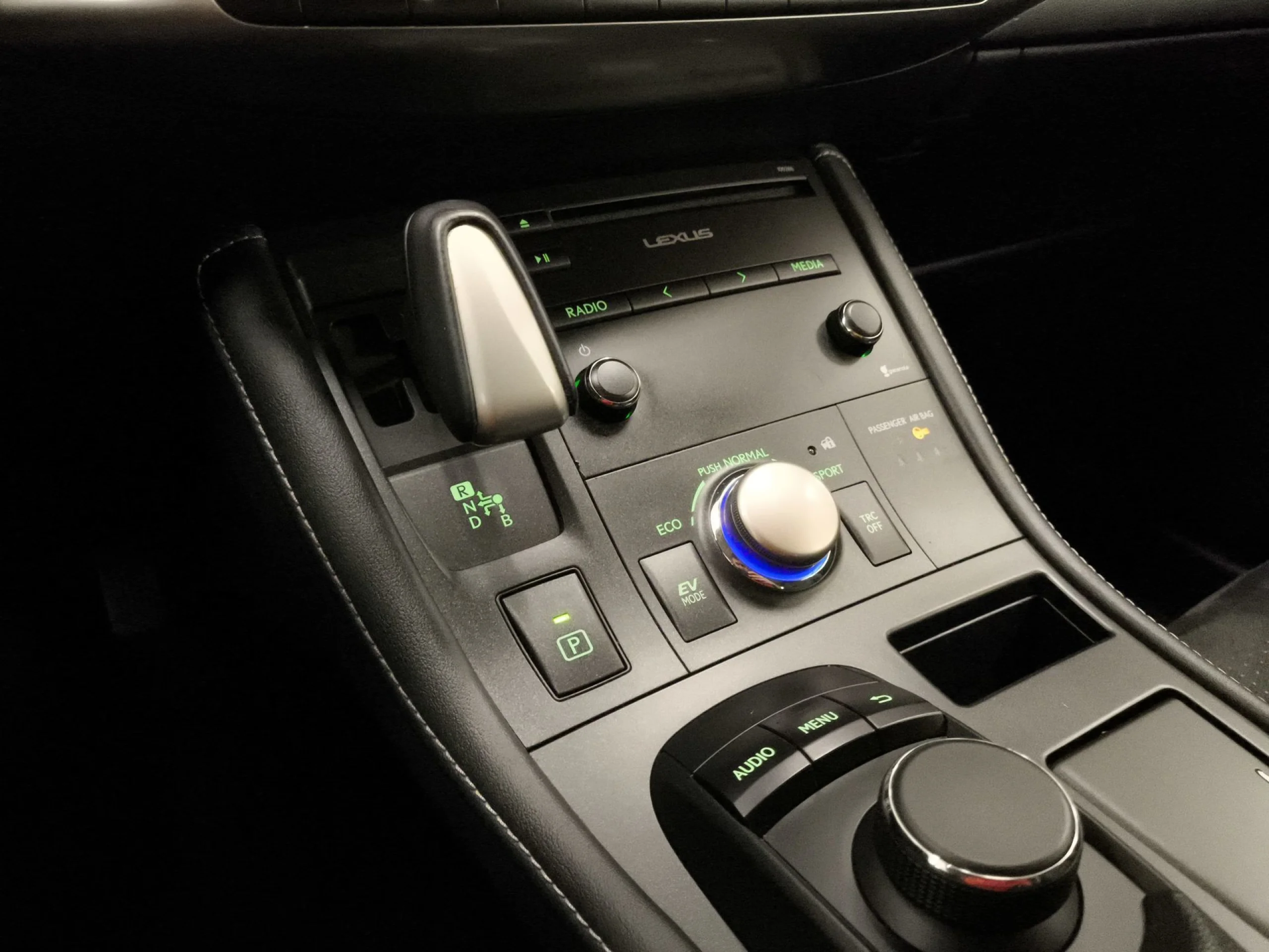 Lexus CT 200h Business 100 kW (136 CV) - Foto 22